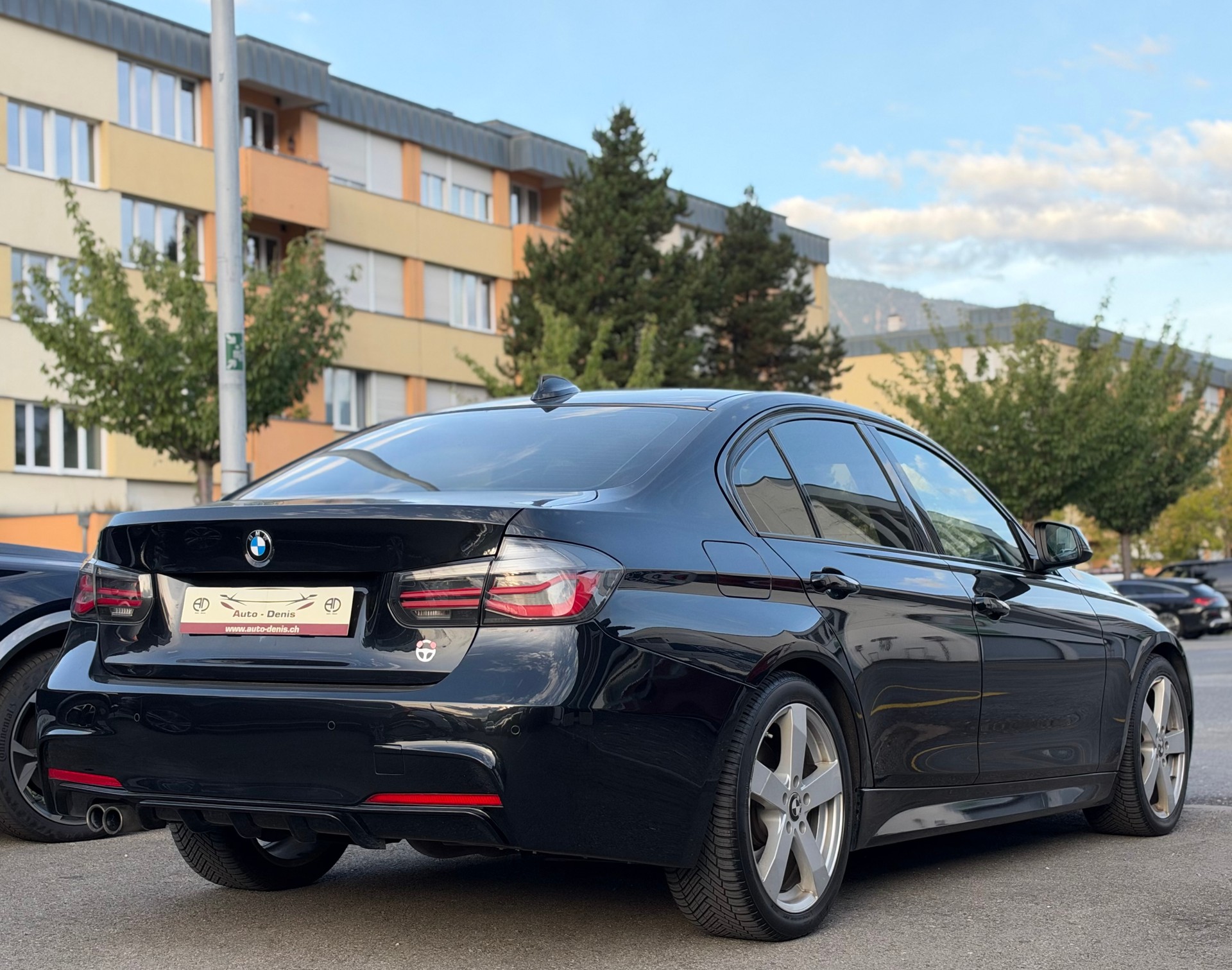 BMW 330d xDrive SAG-image-4