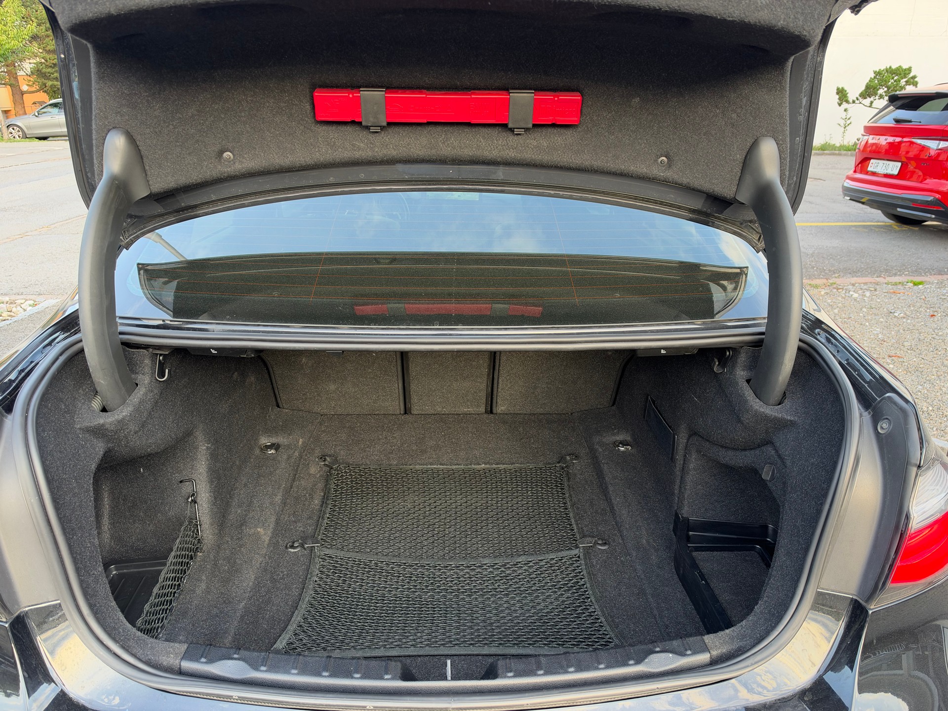 BMW 330d xDrive SAG-image-12