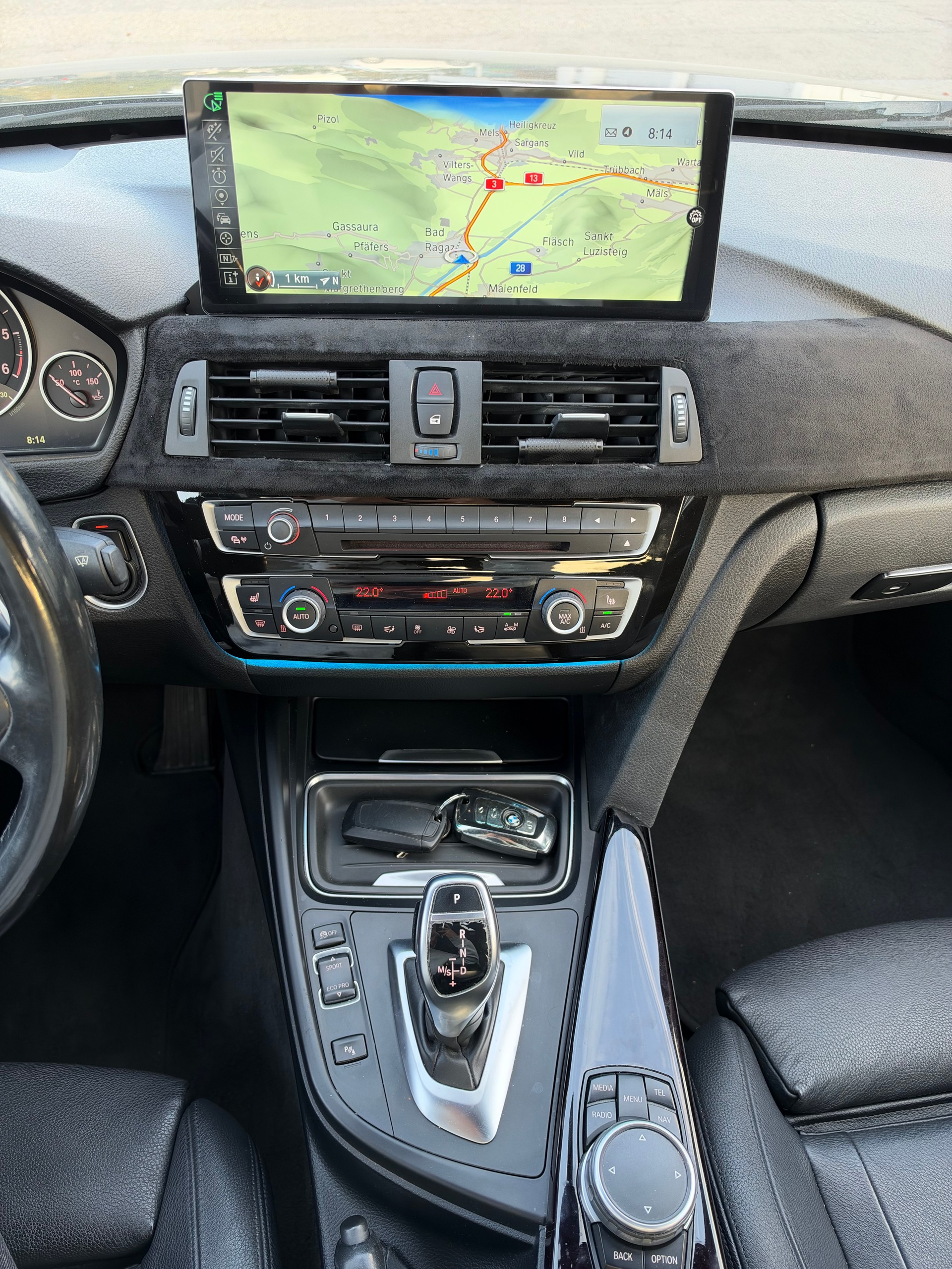 BMW 330d xDrive SAG-image-18