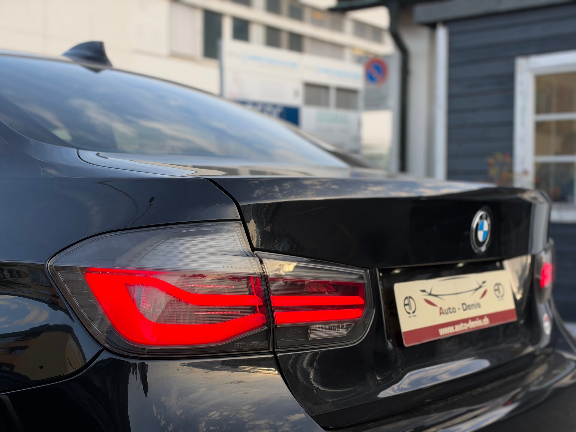 BMW 330d xDrive SAG-image-7