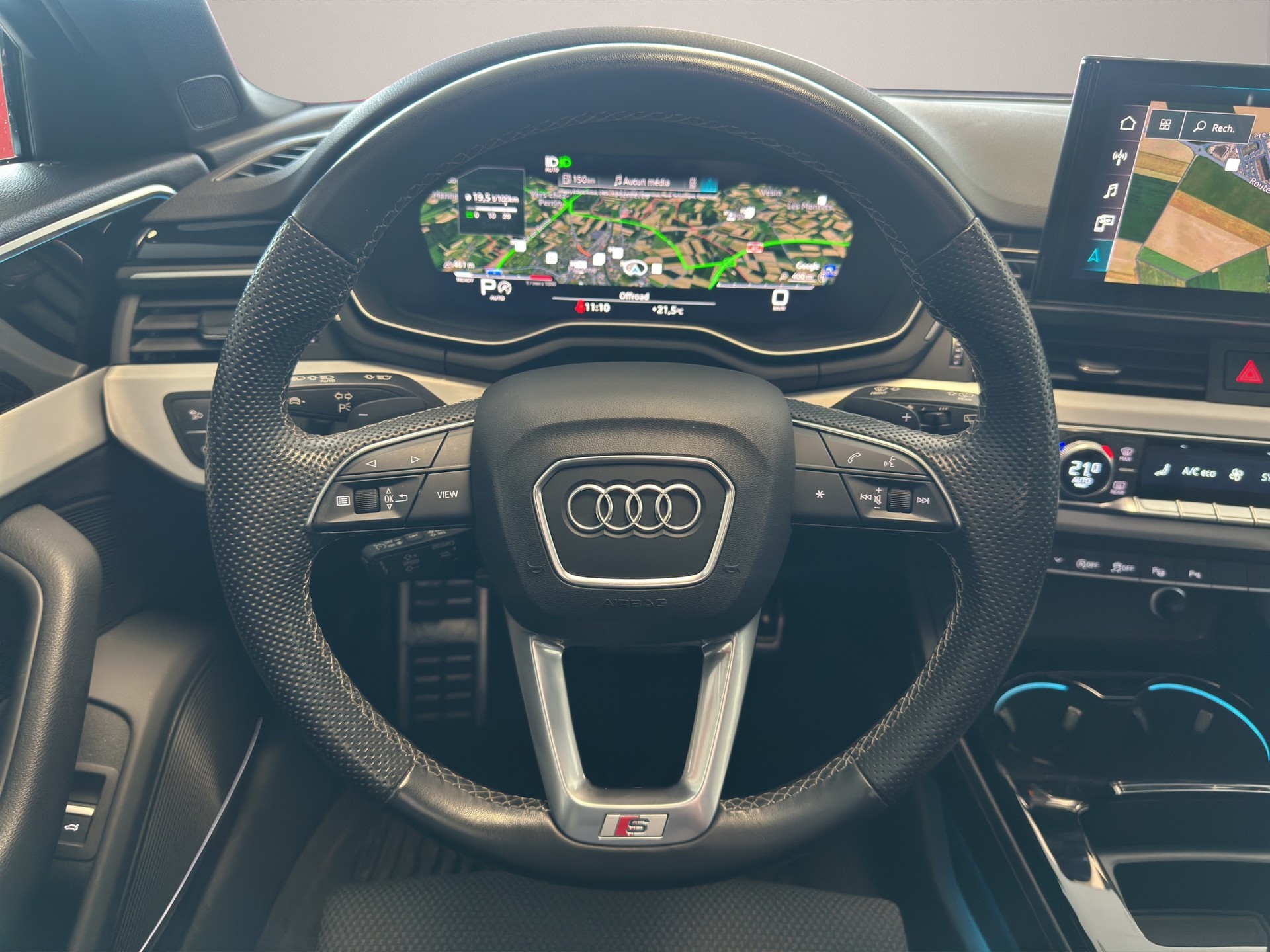 AUDI A4 Avant 40 TDI S line Attraction quattro S-tronic-image-12