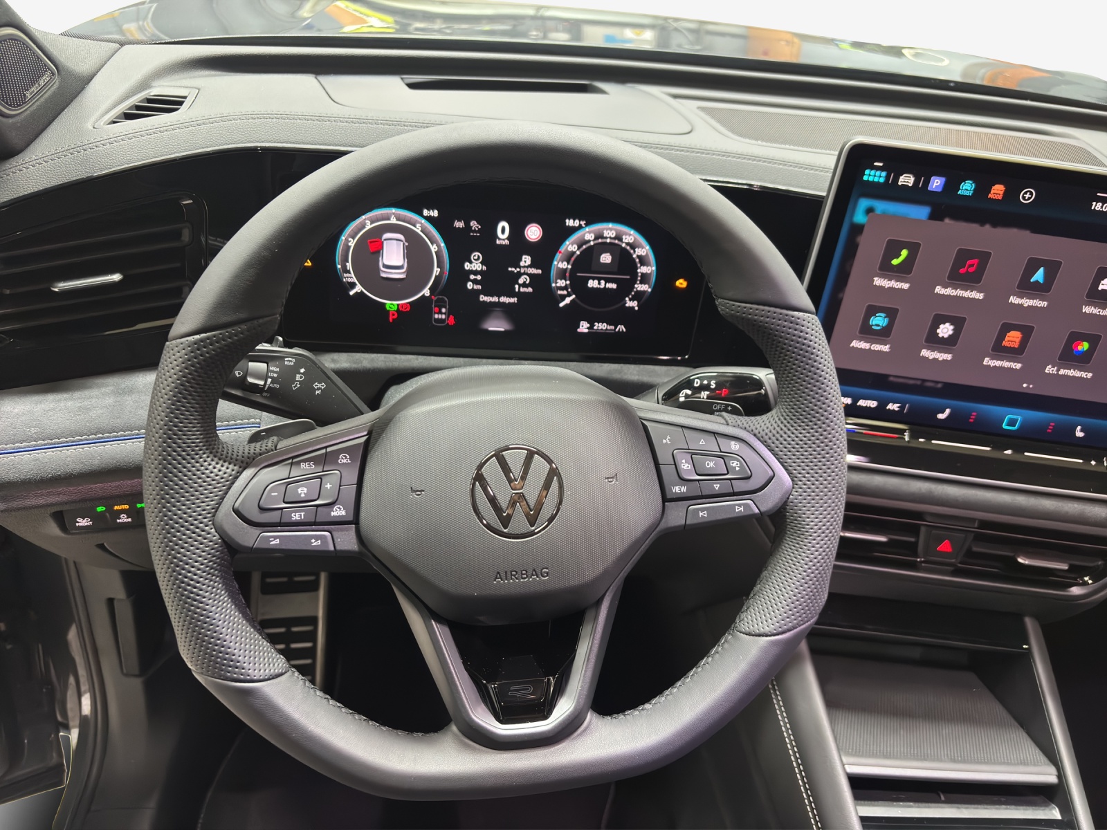 VW Tiguan 1.5 TSI evo2 mHEV R-Line DSG-image-9