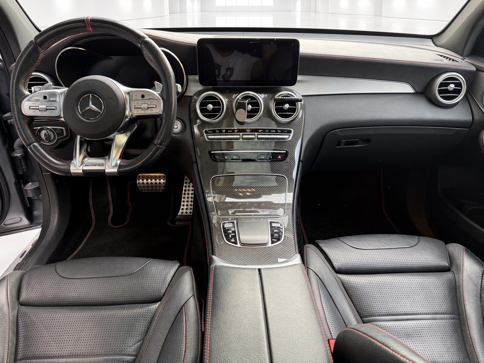 MERCEDES-BENZ GLC 43 AMG 4m-image-5