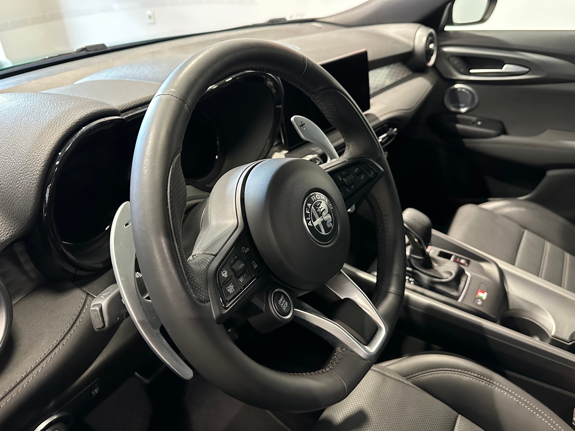 ALFA ROMEO Tonale 1.5 48V Hybrid Veloce Pack Premium-image-9