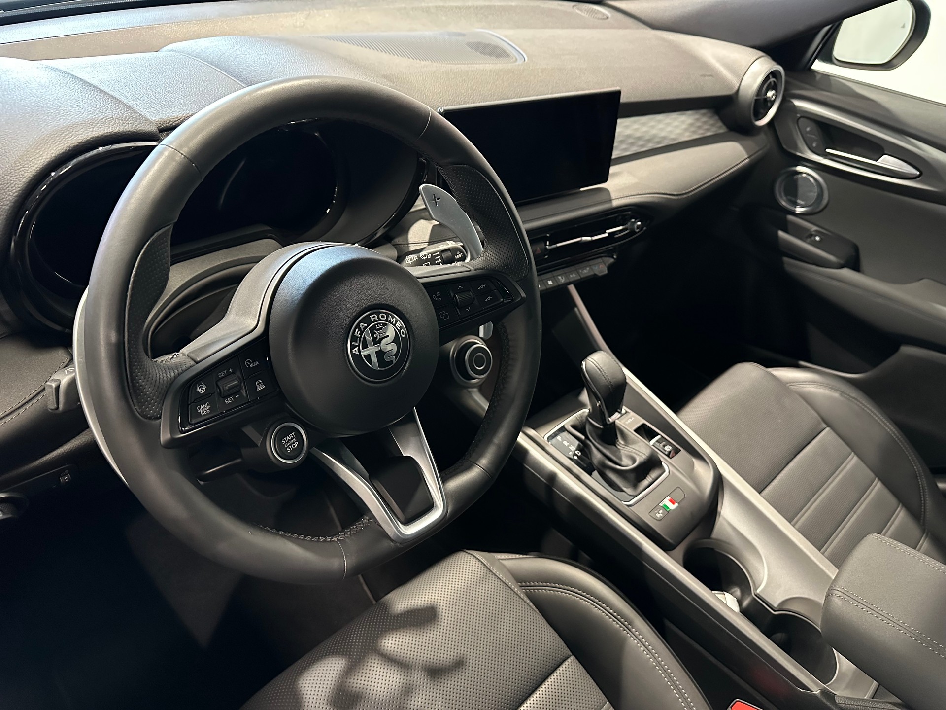 ALFA ROMEO Tonale 1.5 48V Hybrid Veloce Pack Premium-image-10
