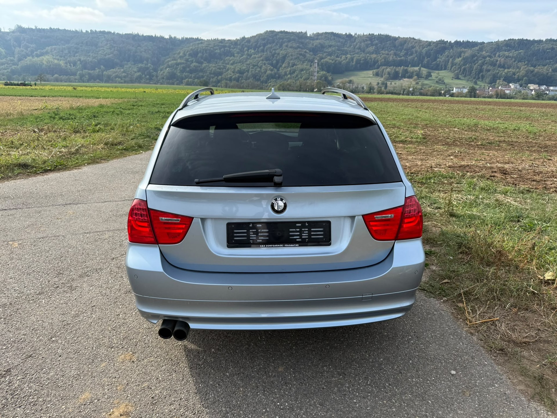 BMW 325i xDrive Touring Steptronic-image-3
