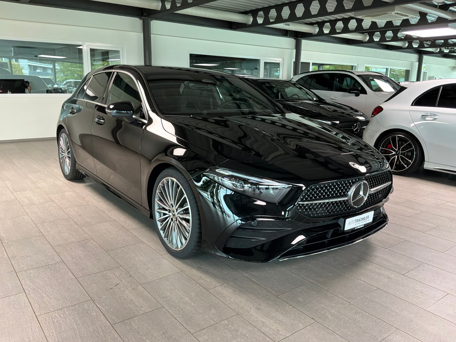 MERCEDES-BENZ A 250 4Matic 8G-DCT-image-2