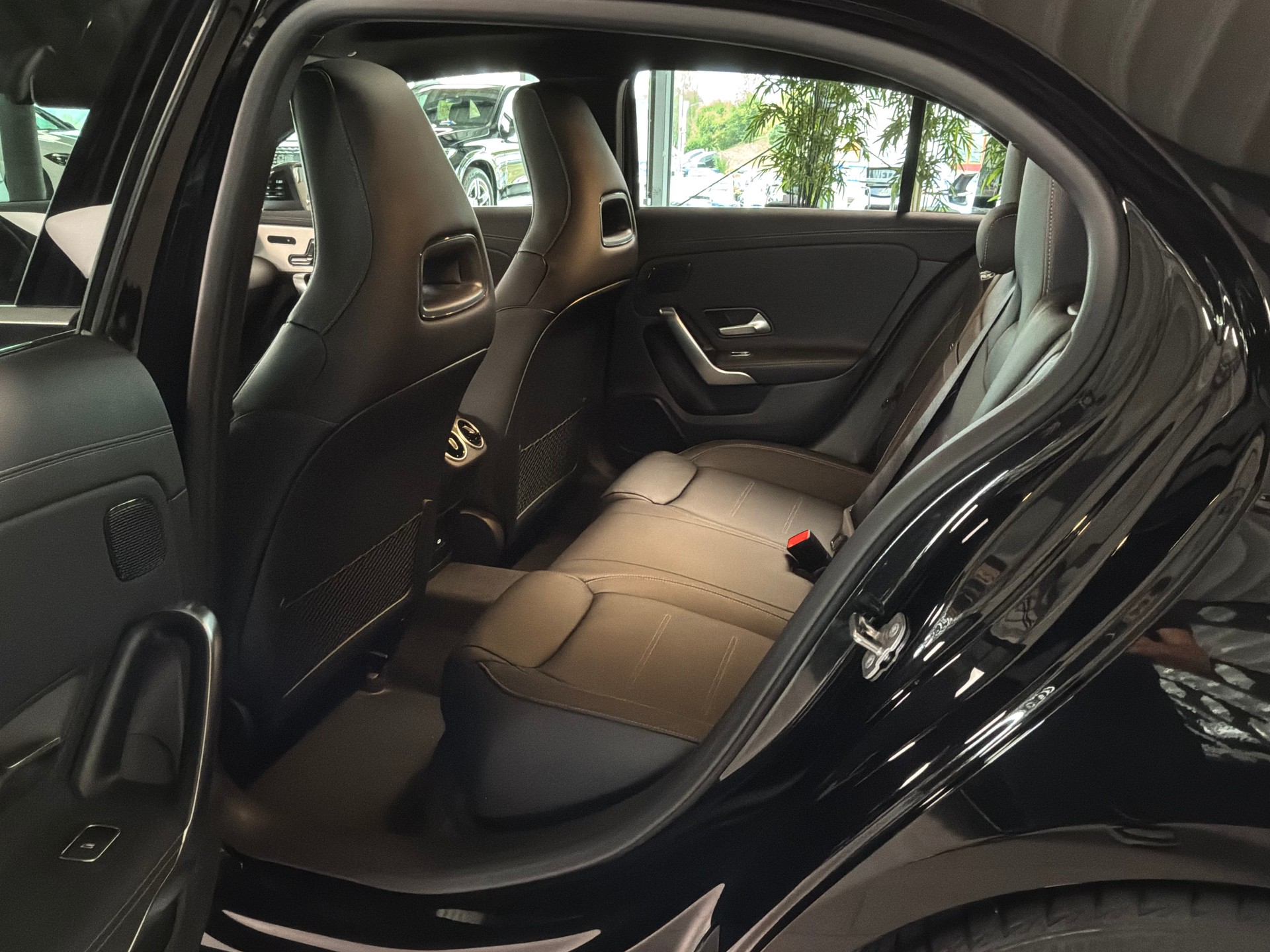 MERCEDES-BENZ A 250 4Matic 8G-DCT-image-8