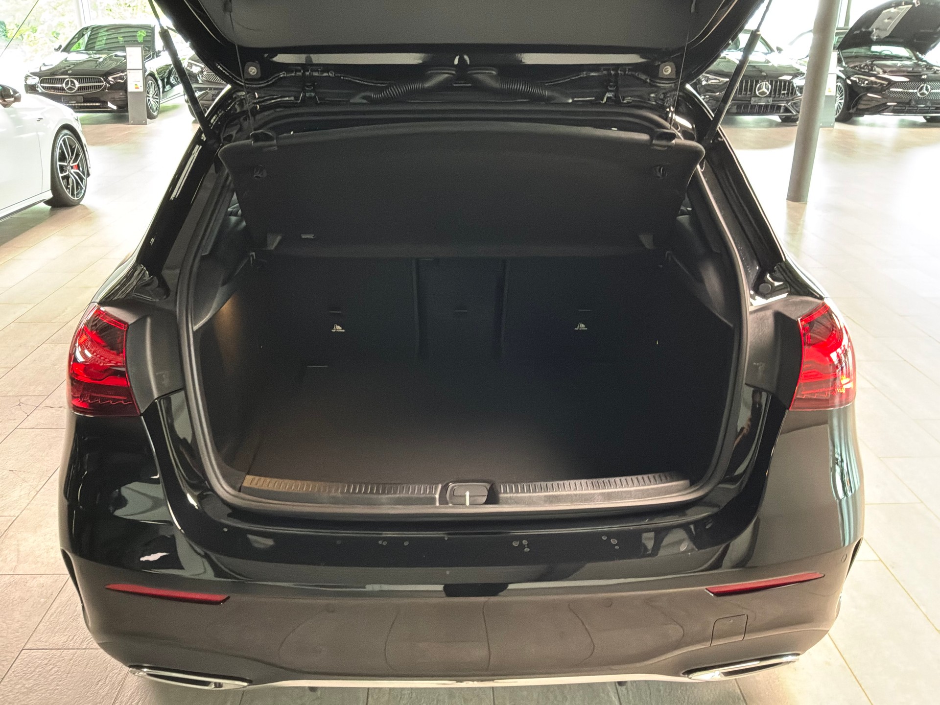 MERCEDES-BENZ A 250 4Matic 8G-DCT-image-6