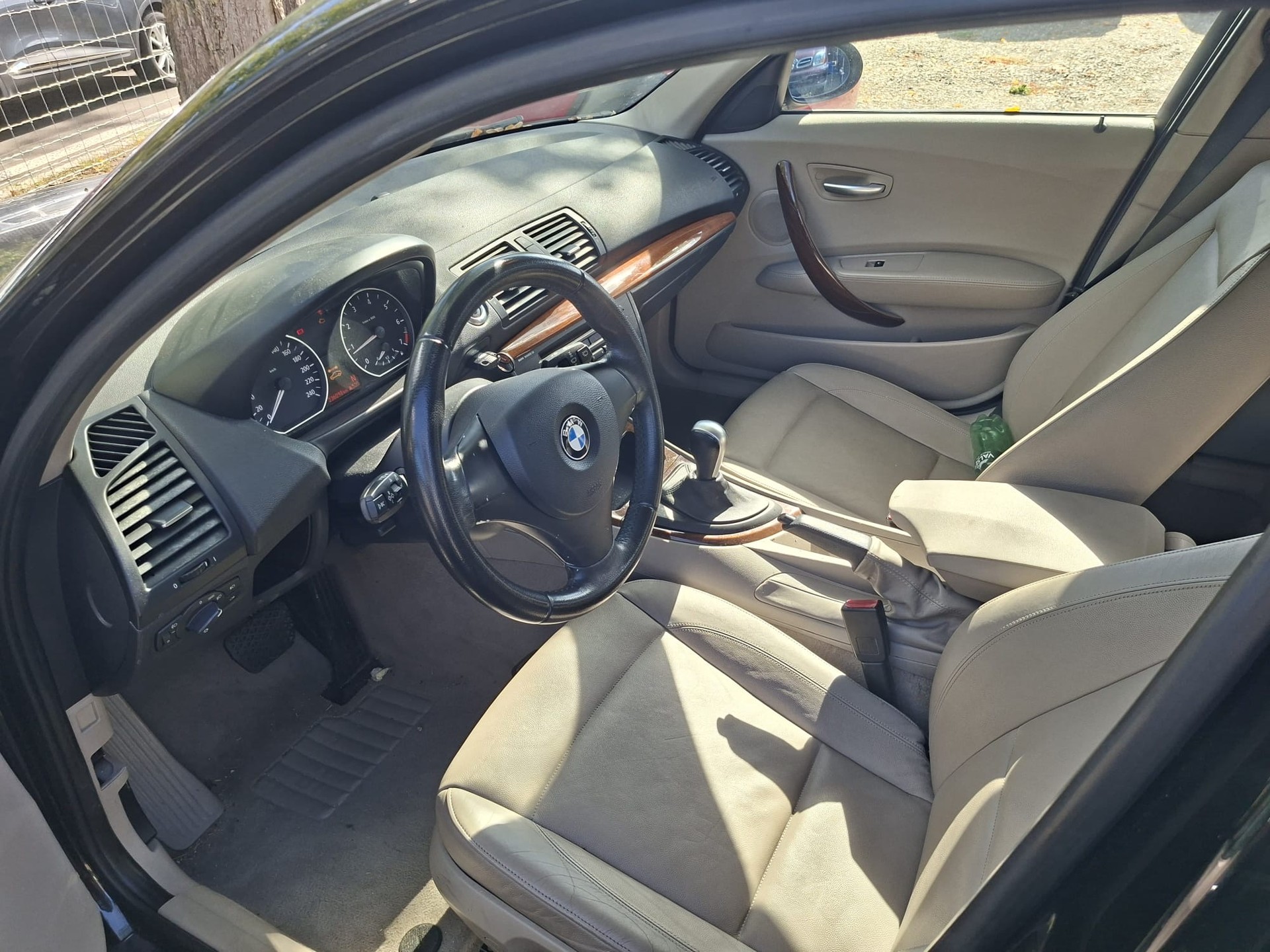 BMW 118i-image-6