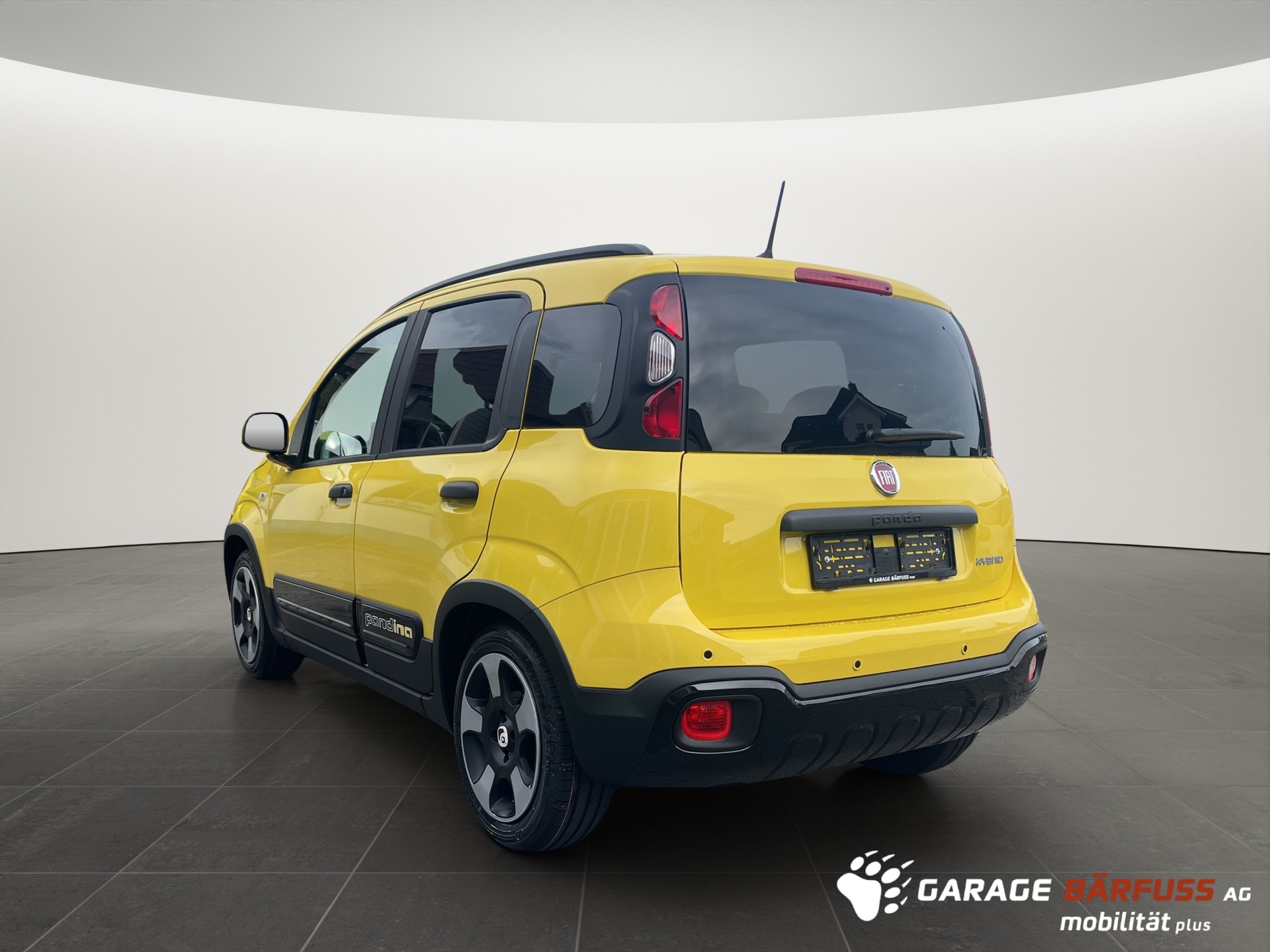 FIAT Pandina 1.0 Hybrid Cross-image-3