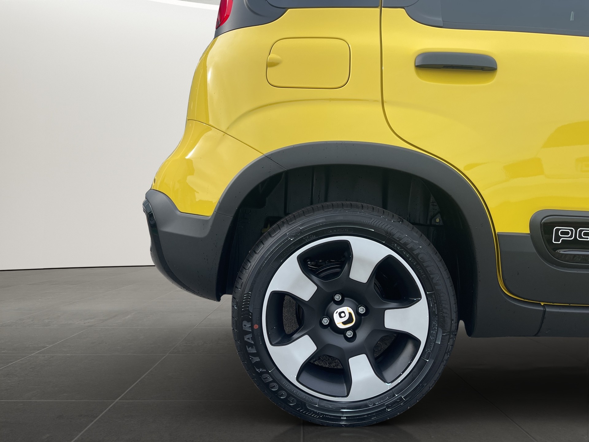 FIAT Pandina 1.0 Hybrid Cross-image-11