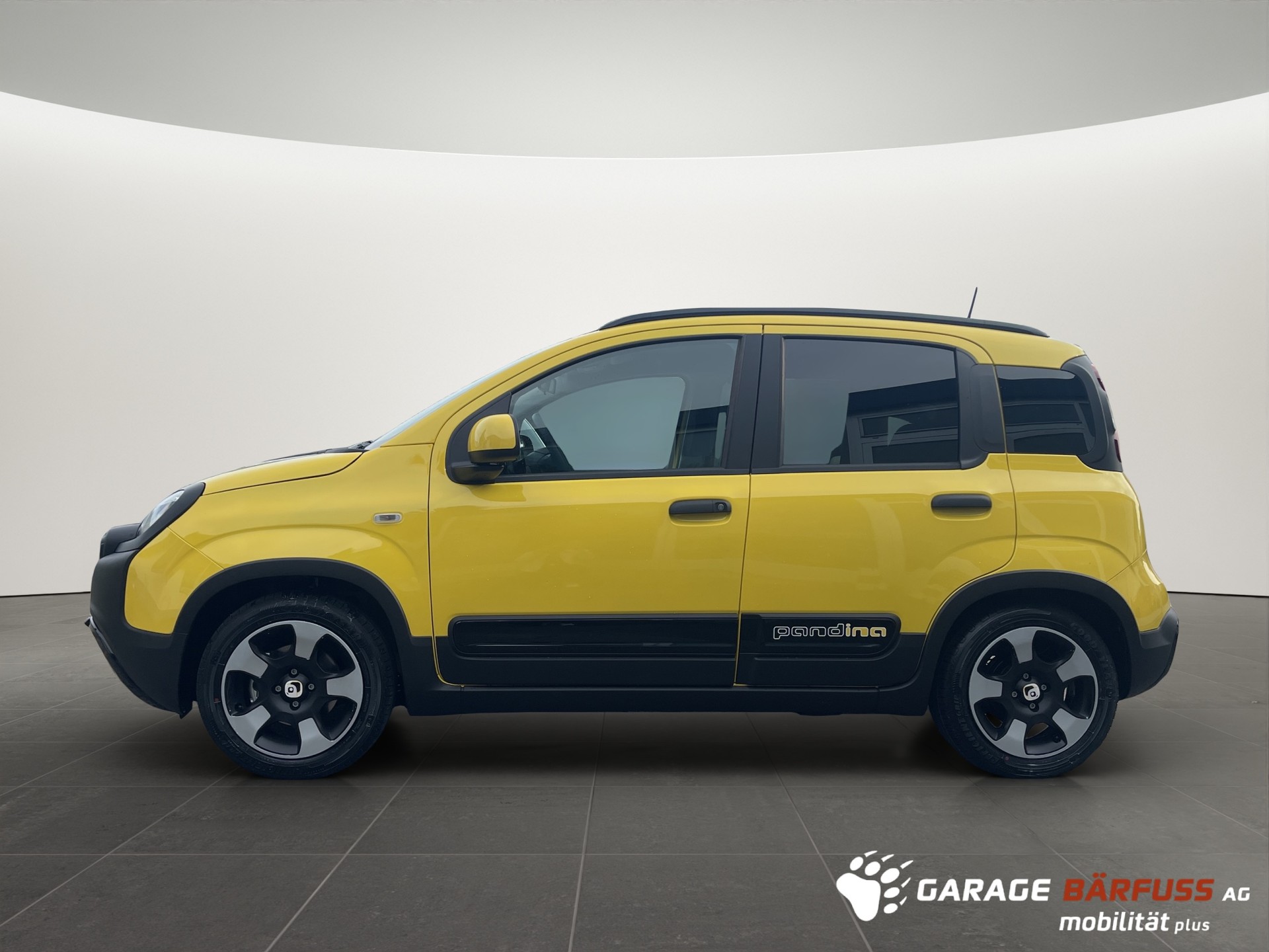 FIAT Pandina 1.0 Hybrid Cross-image-2