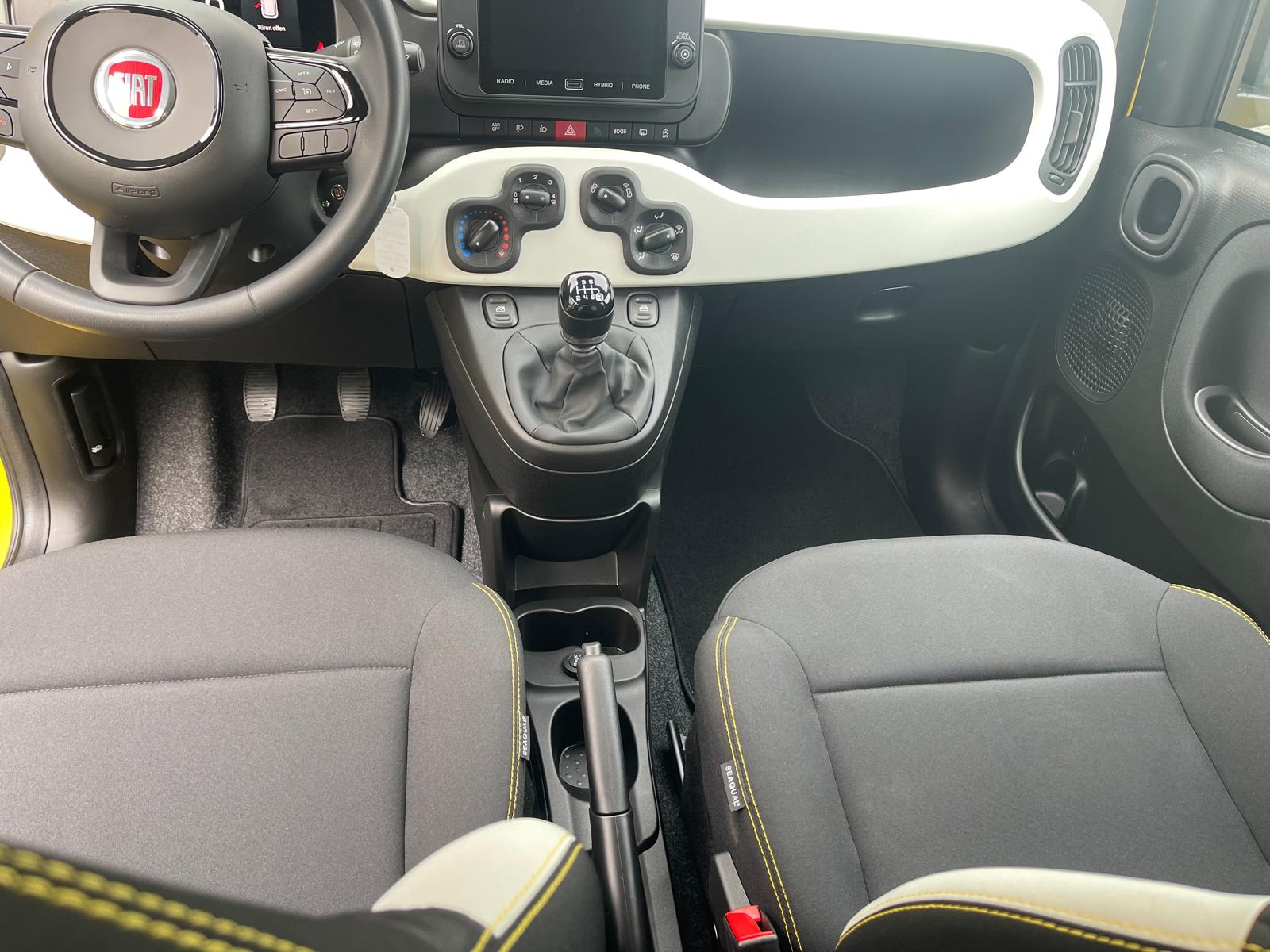 FIAT Pandina 1.0 Hybrid Cross-image-15
