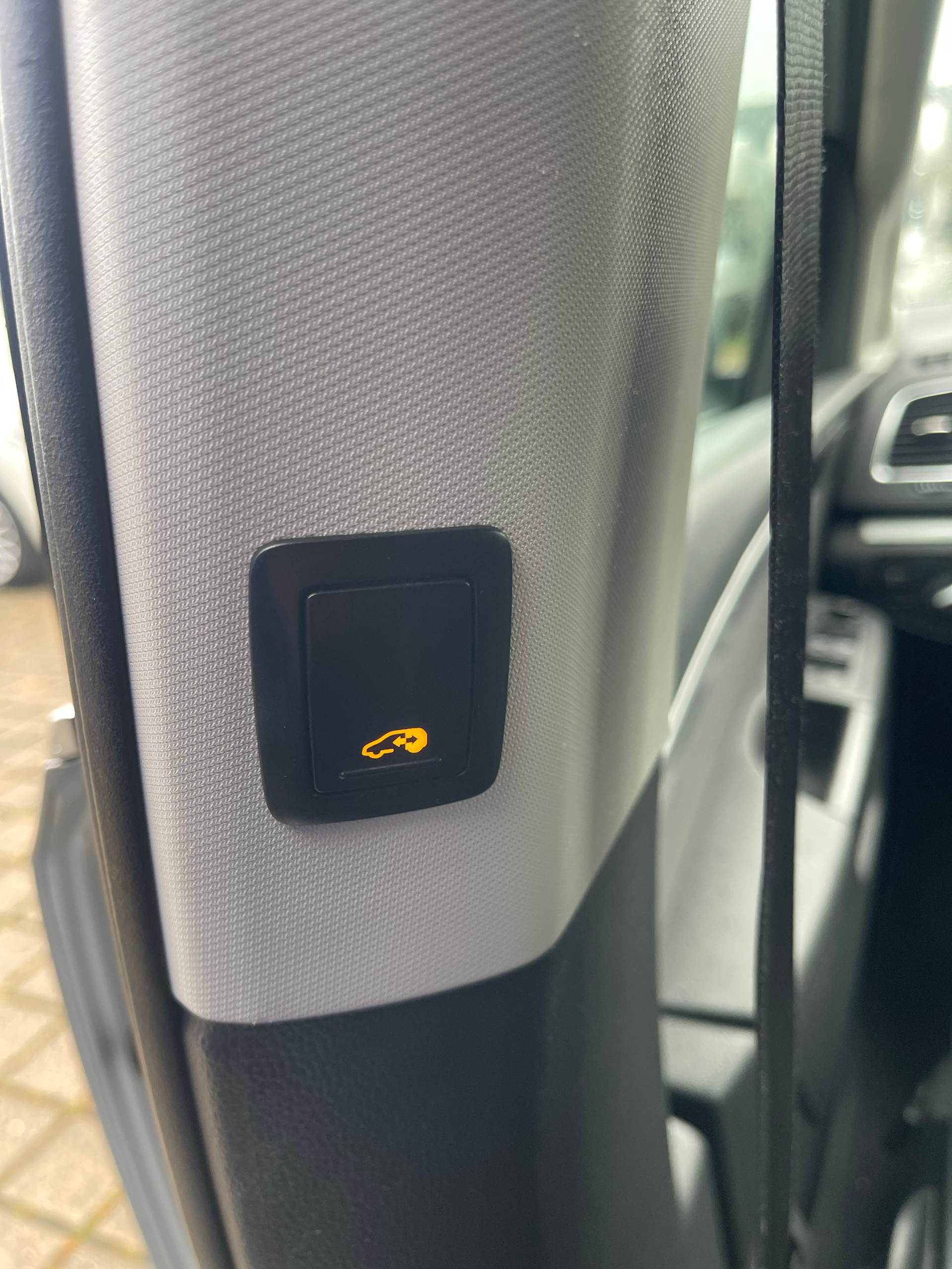 VW Sharan 2.0 TDI BlueMotion Technology Highline-image-9