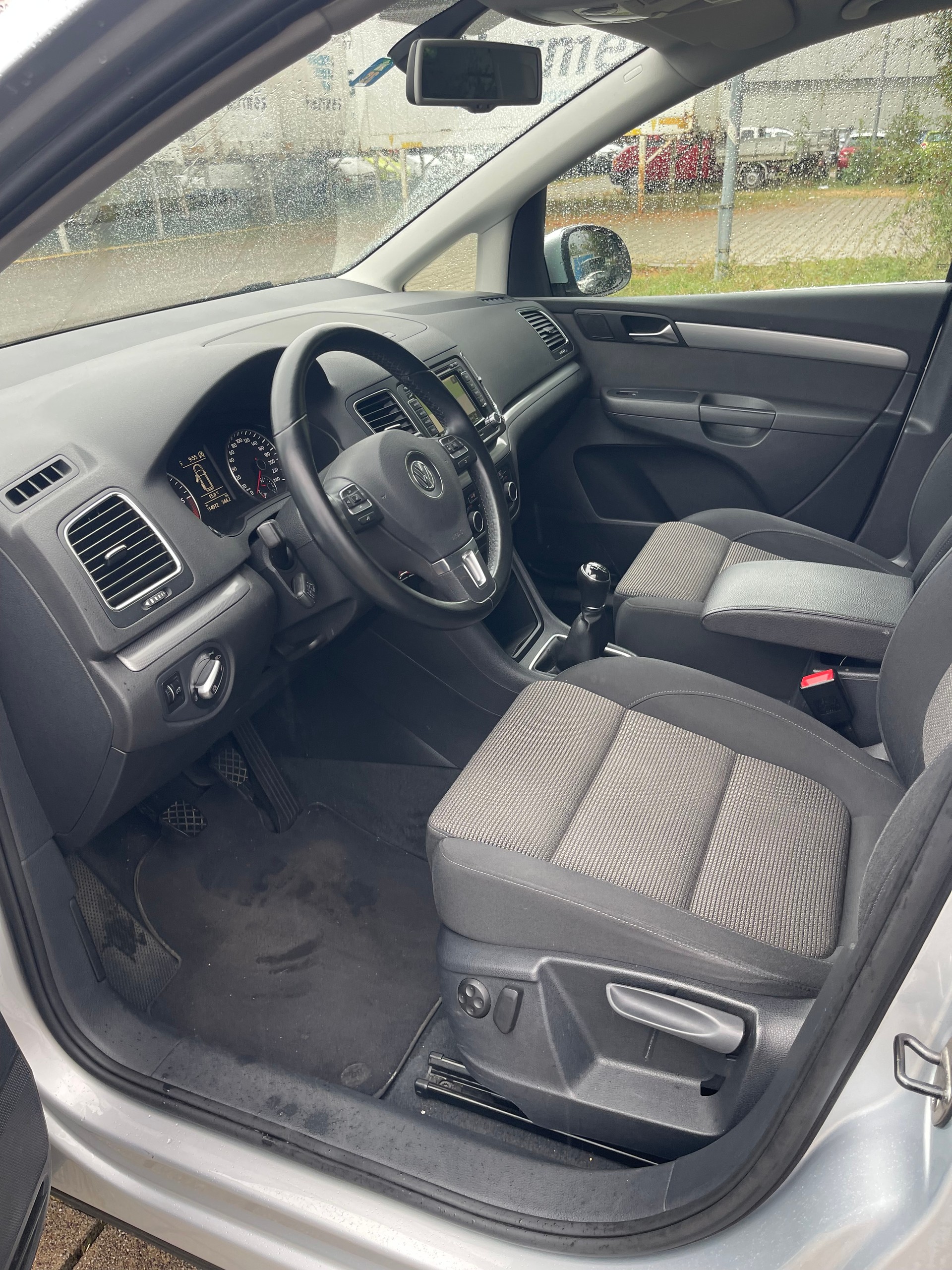 VW Sharan 2.0 TDI BlueMotion Technology Highline-image-12