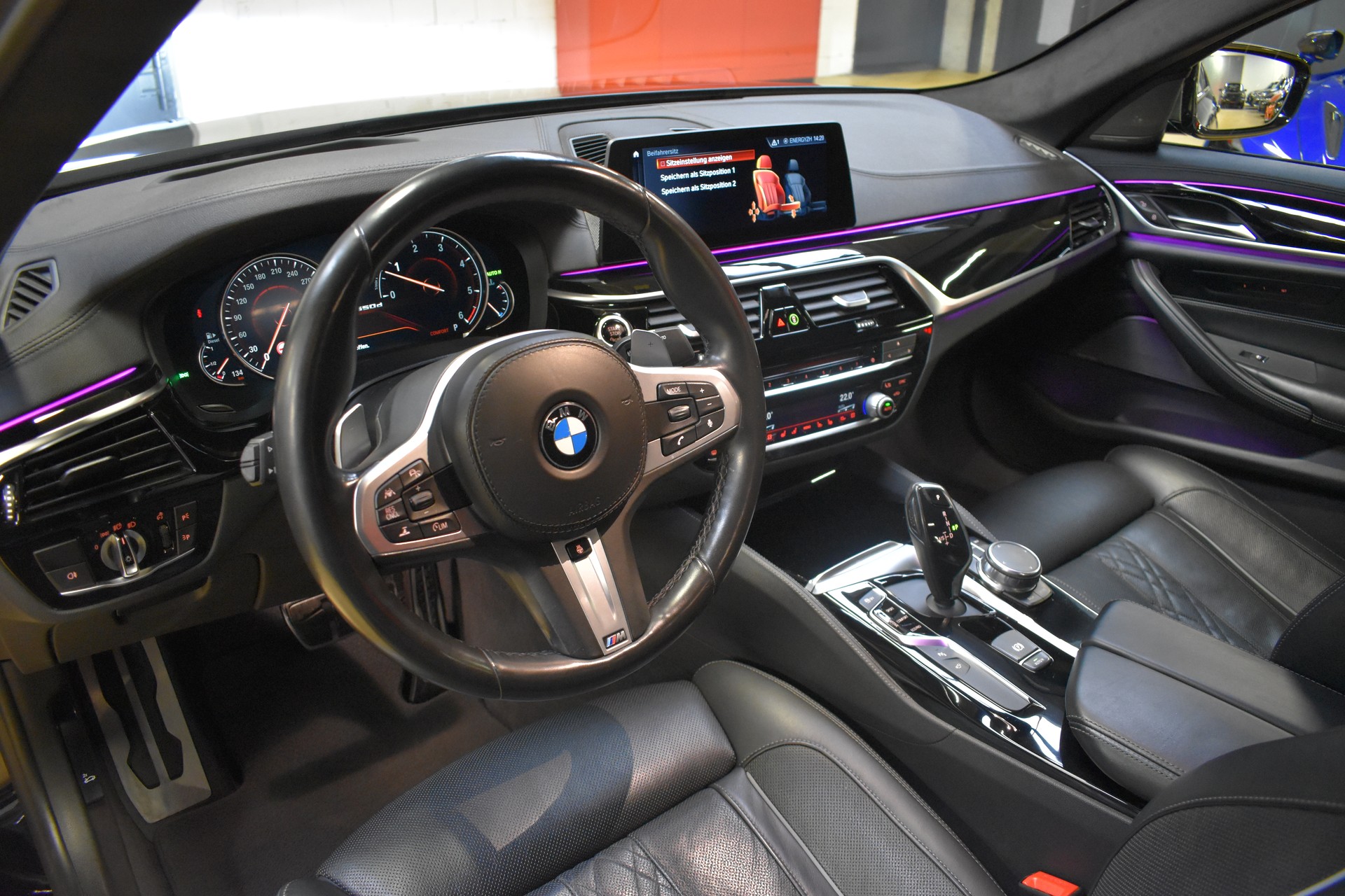 BMW M550d xDrive Steptronic-image-13