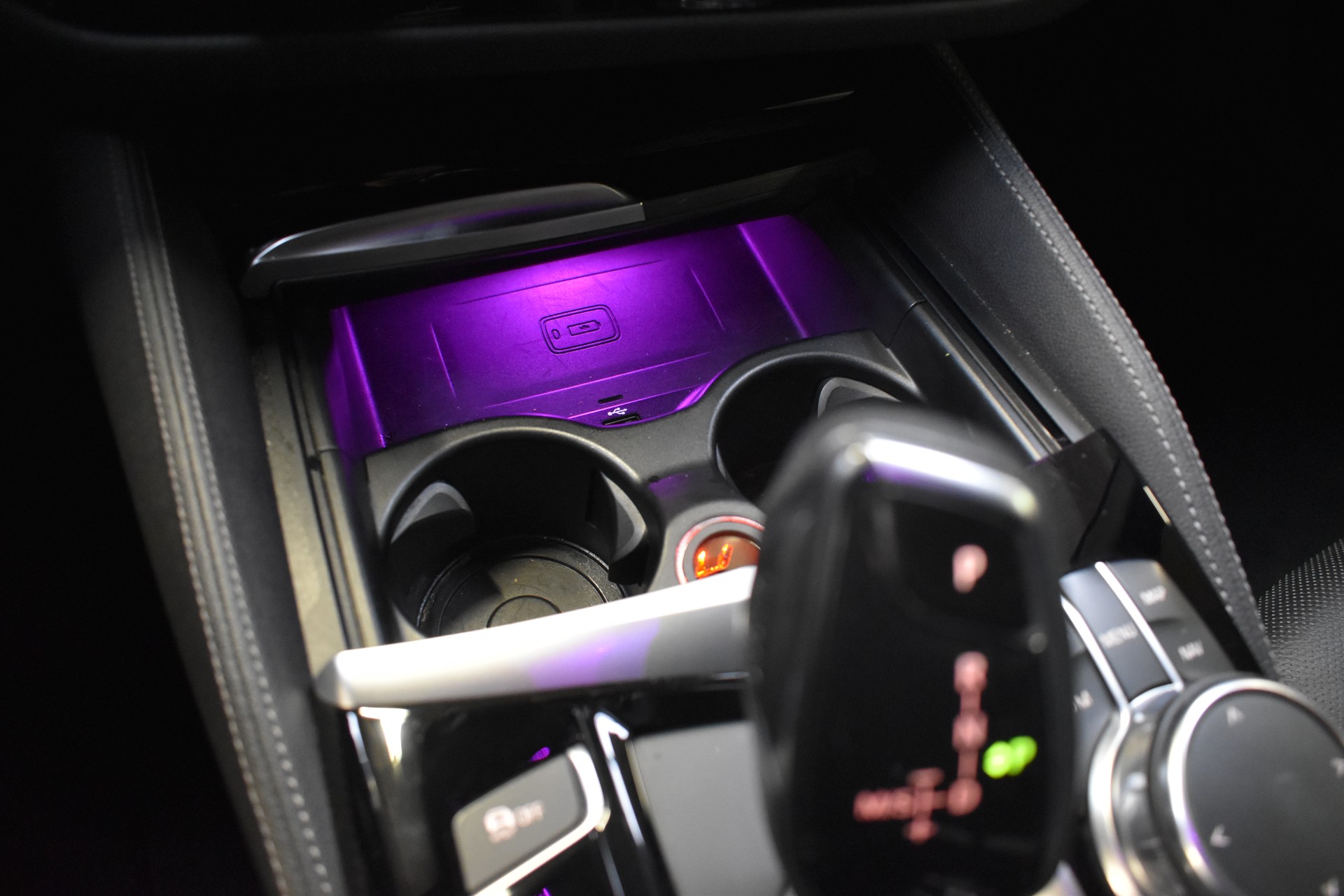 BMW M550d xDrive Steptronic-image-24