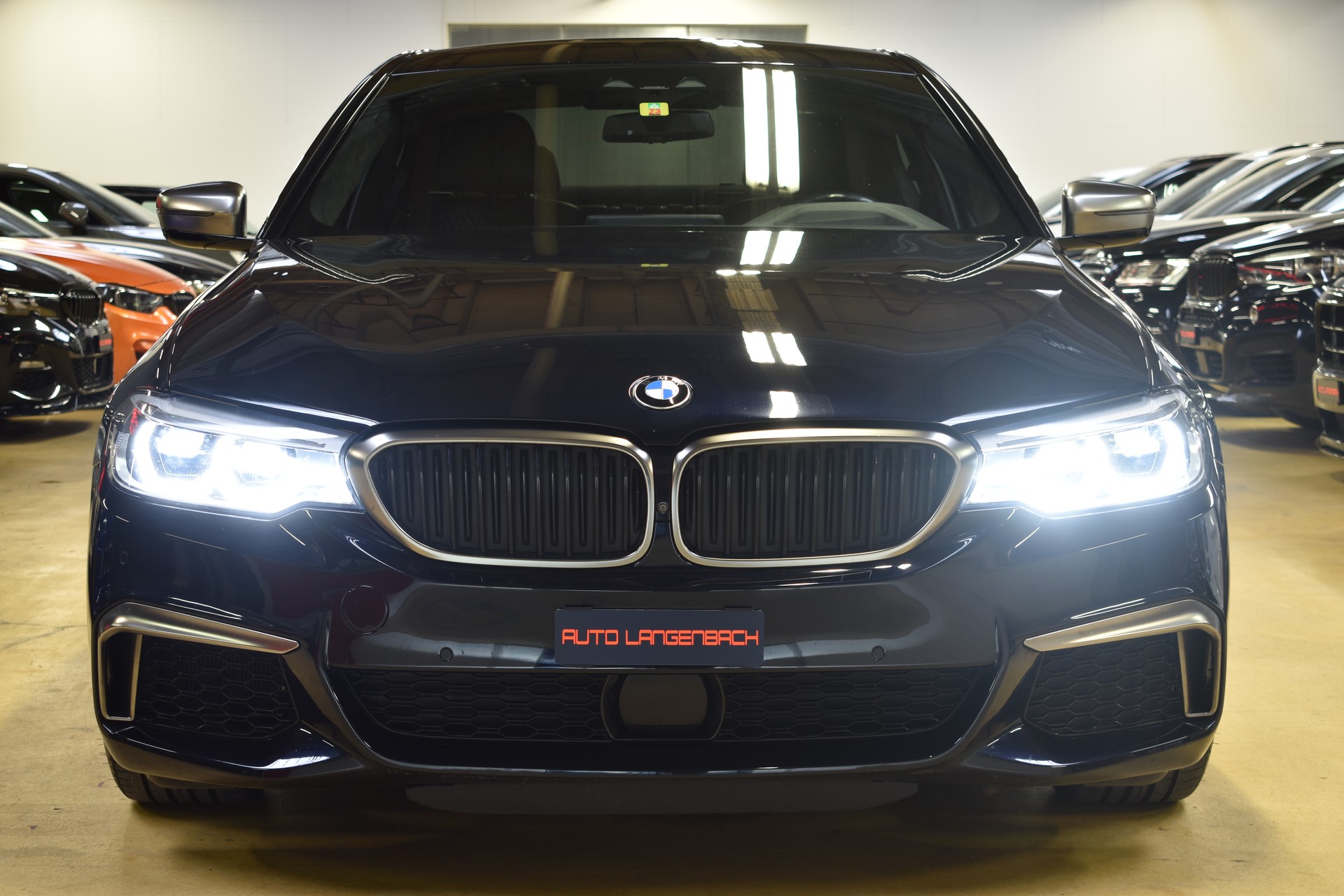 BMW M550d xDrive Steptronic-image-6