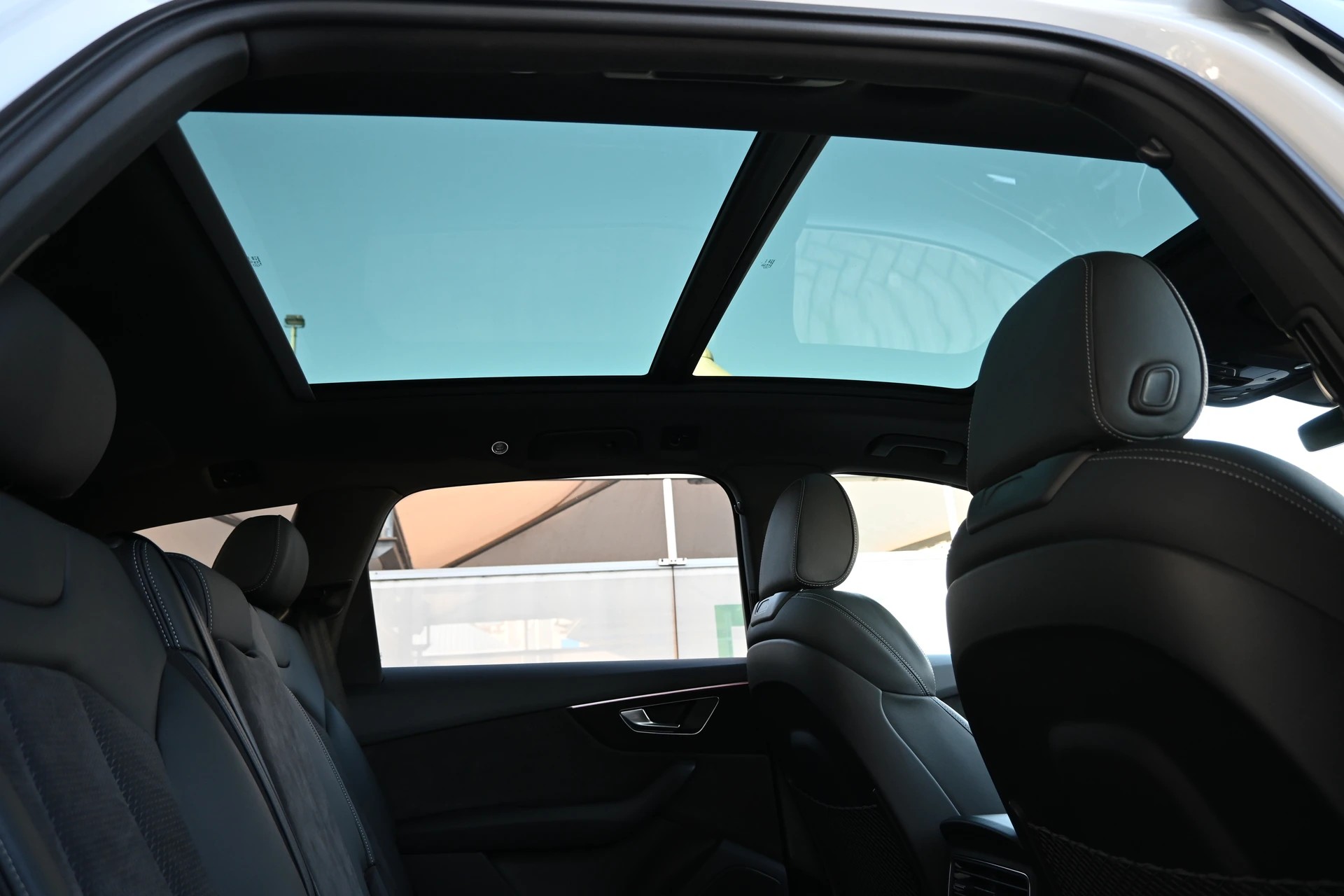 AUDI Q7 3.0 V6 55 TFSI S Line quattro tiptronic 7-Plätzer + AHK 3500kg-image-16