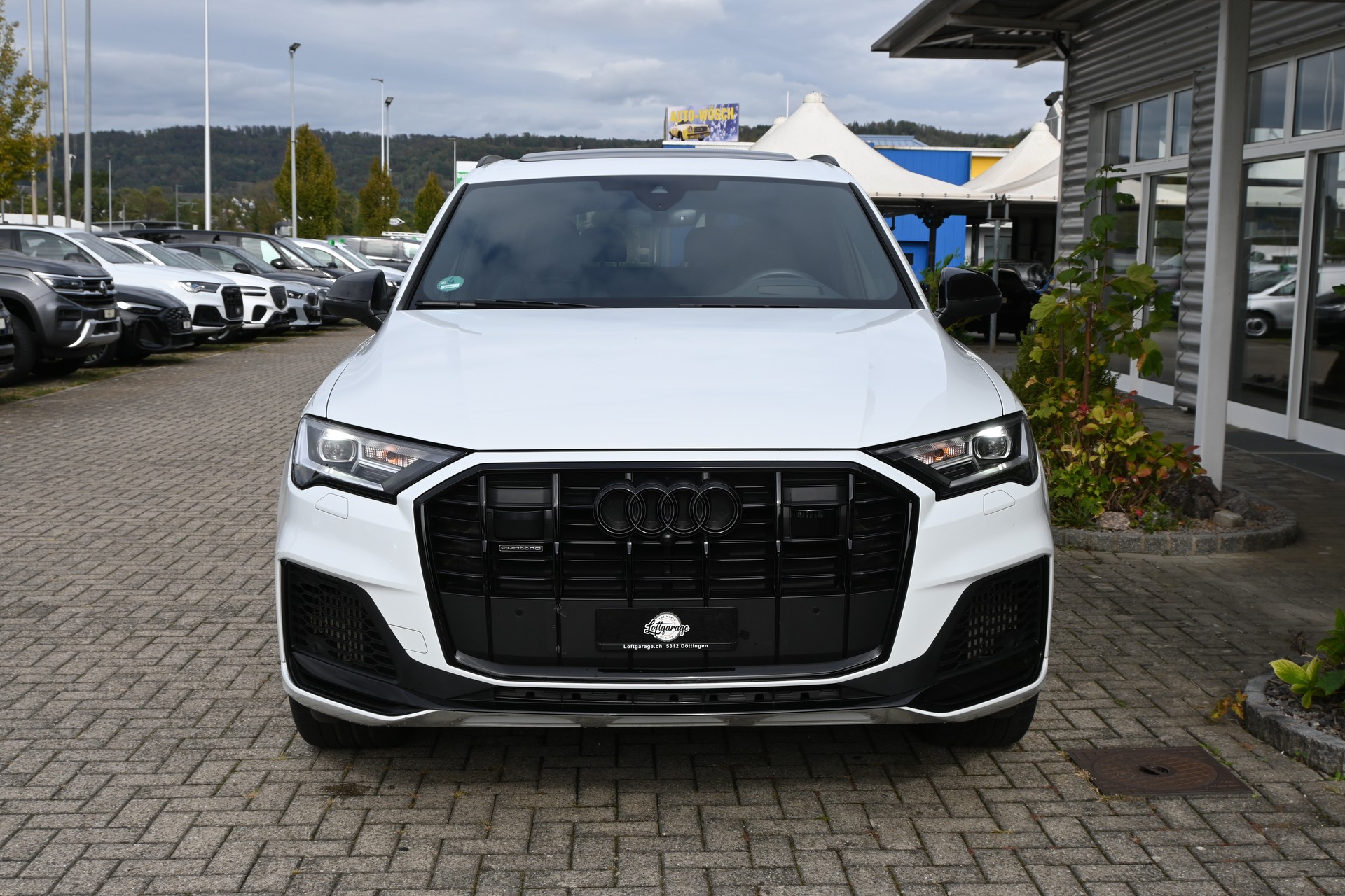 AUDI Q7 3.0 V6 55 TFSI S Line quattro tiptronic 7-Plätzer + AHK 3500kg-image-2