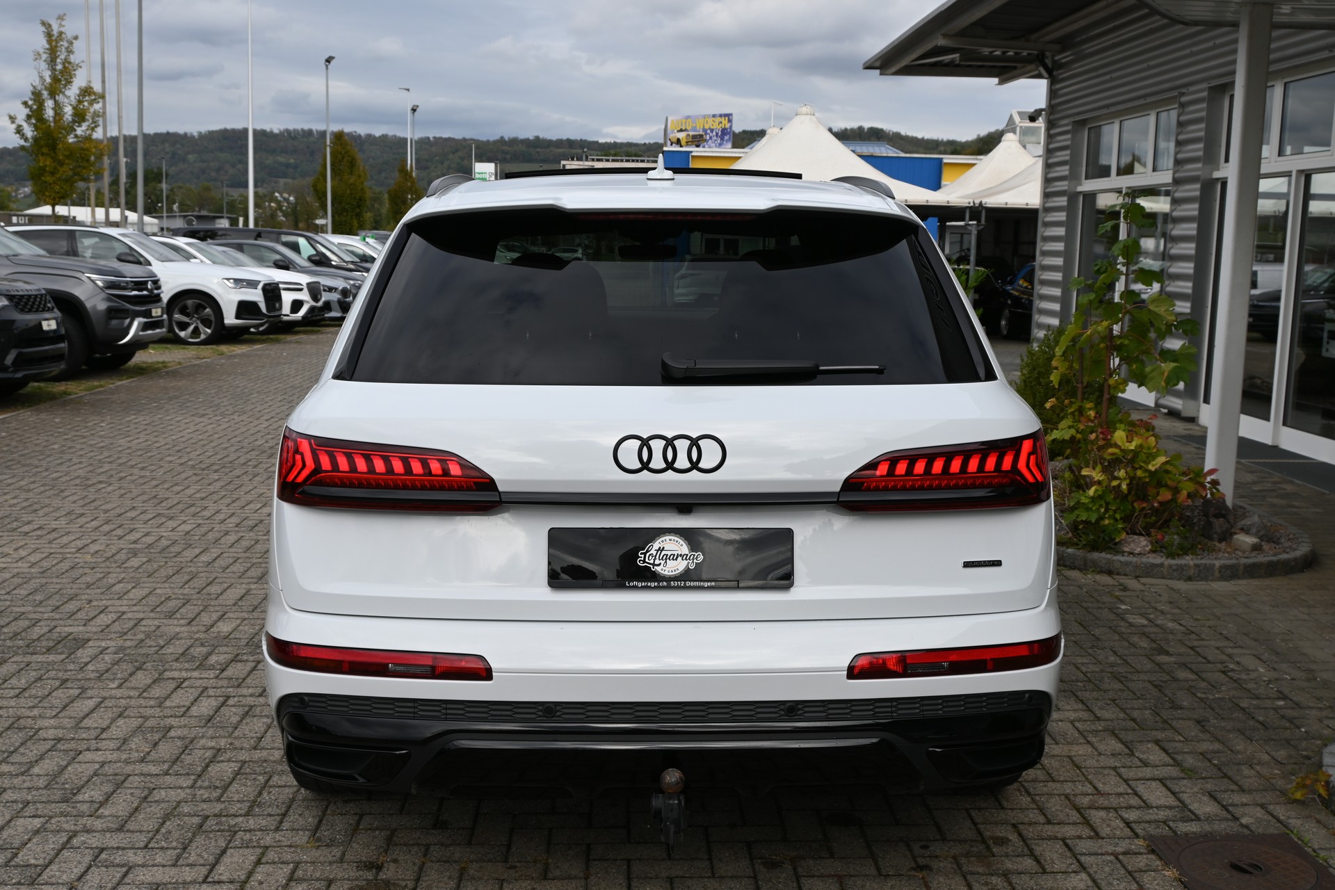AUDI Q7 3.0 V6 55 TFSI S Line quattro tiptronic 7-Plätzer + AHK 3500kg-image-3