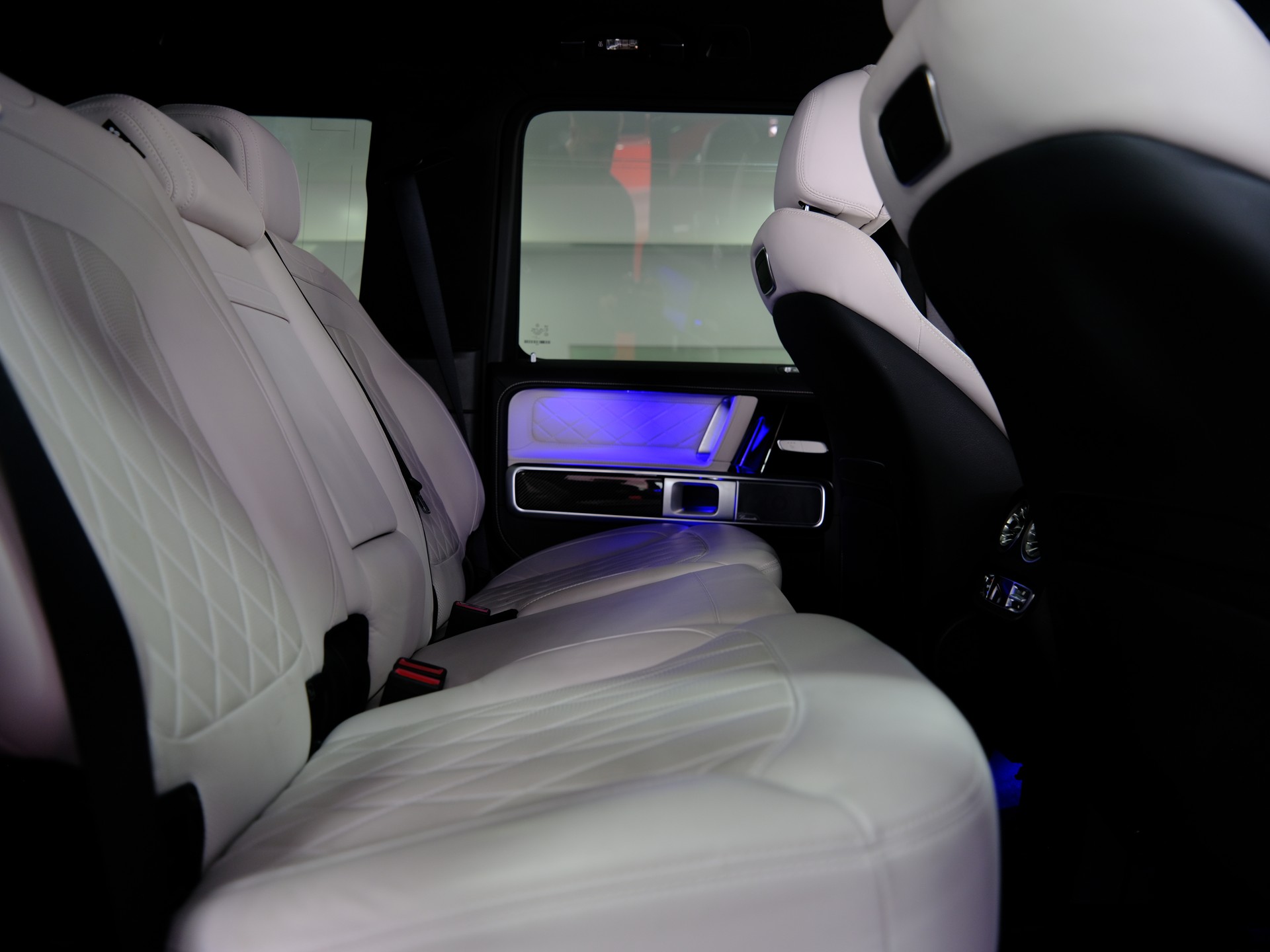 MERCEDES-BENZ G 63 AMG Speedshift Plus G-Tronic *Emerald Green* *360° Kamera*-image-27