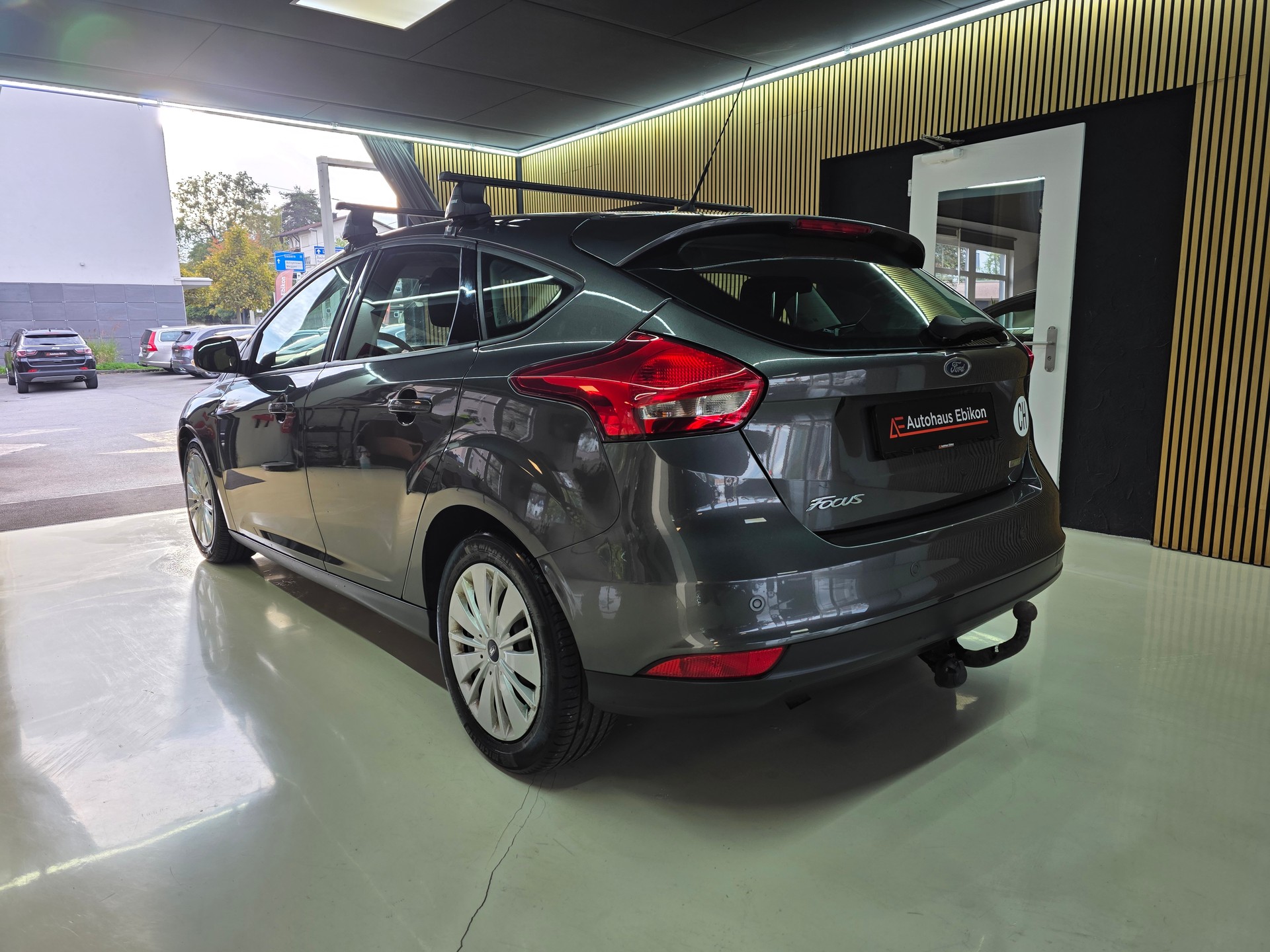 FORD Focus 1.0 SCTi Business-image-4