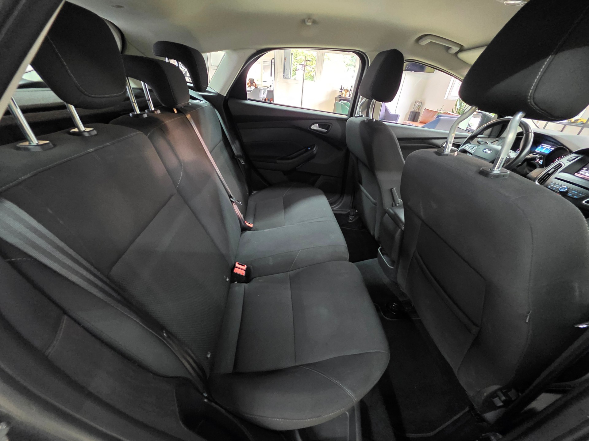FORD Focus 1.0 SCTi Business-image-15