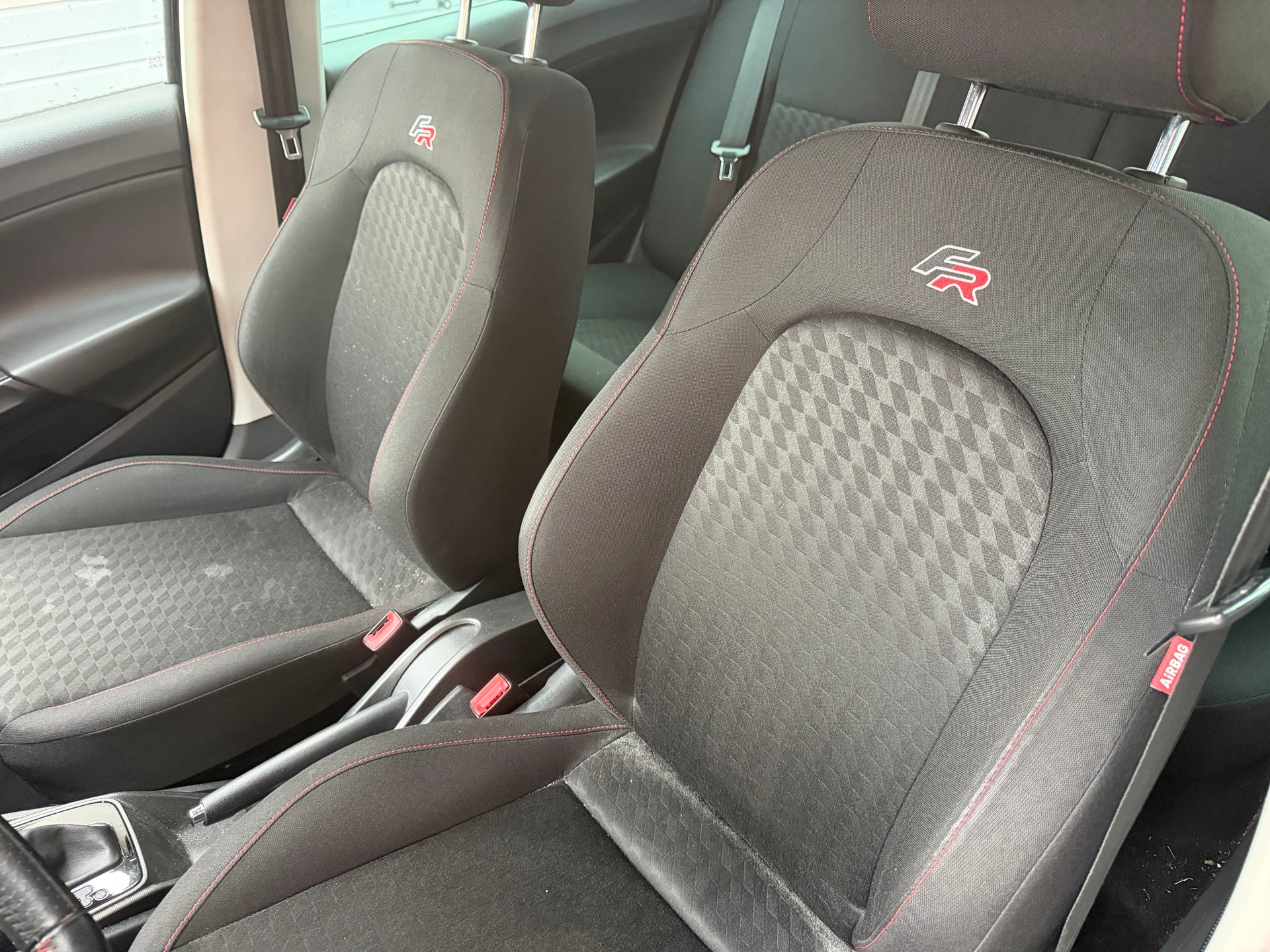 SEAT Ibiza 1.4 TSI FR-image-9