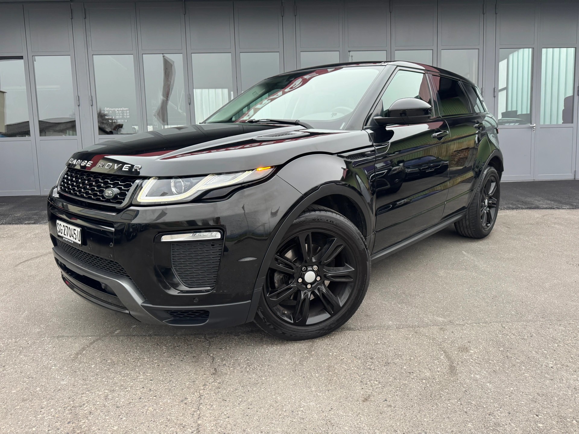 LAND ROVER Range Rover Evoque 2.0 Si4 HSE Dynamic AT9-image-0