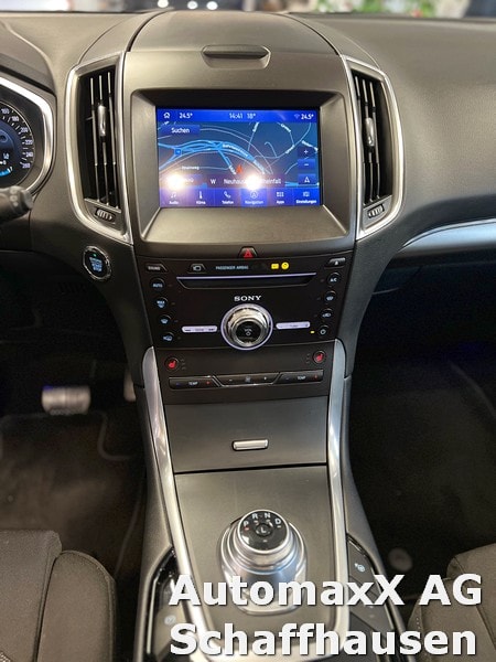 FORD S-Max 2.5 Hybrid Titanium 7P-image-12