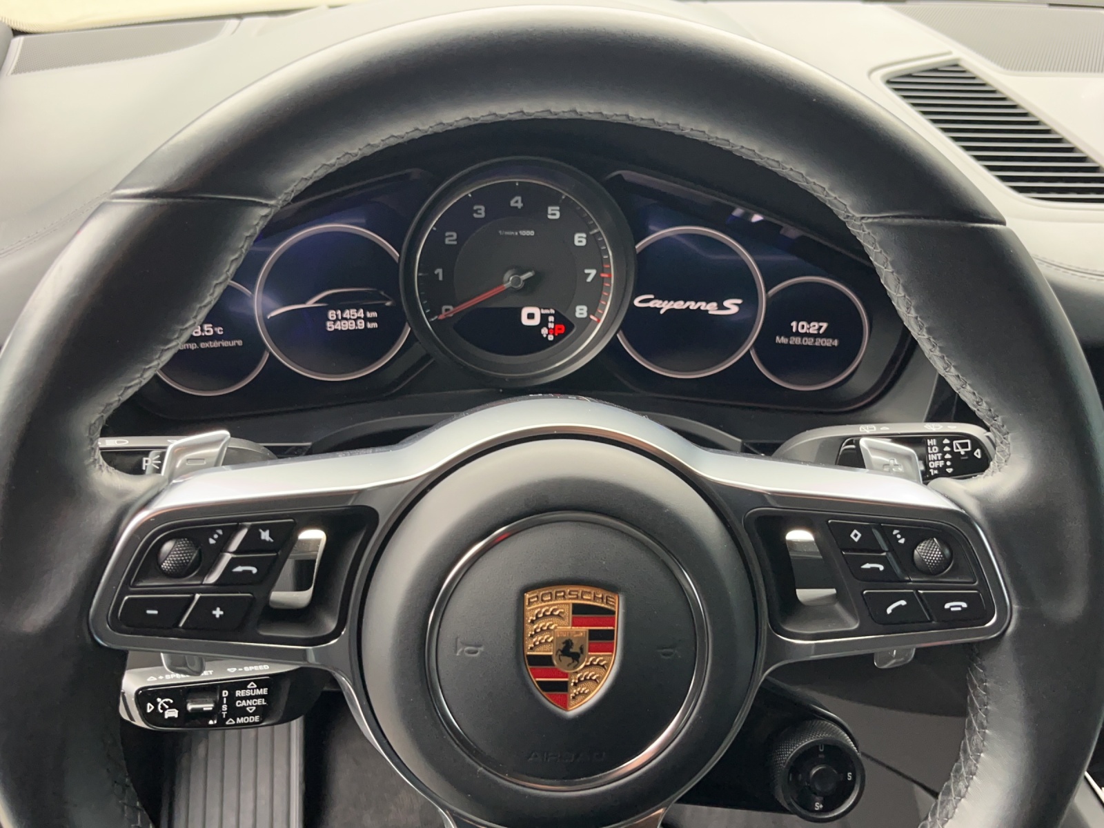 PORSCHE Cayenne S-image-8