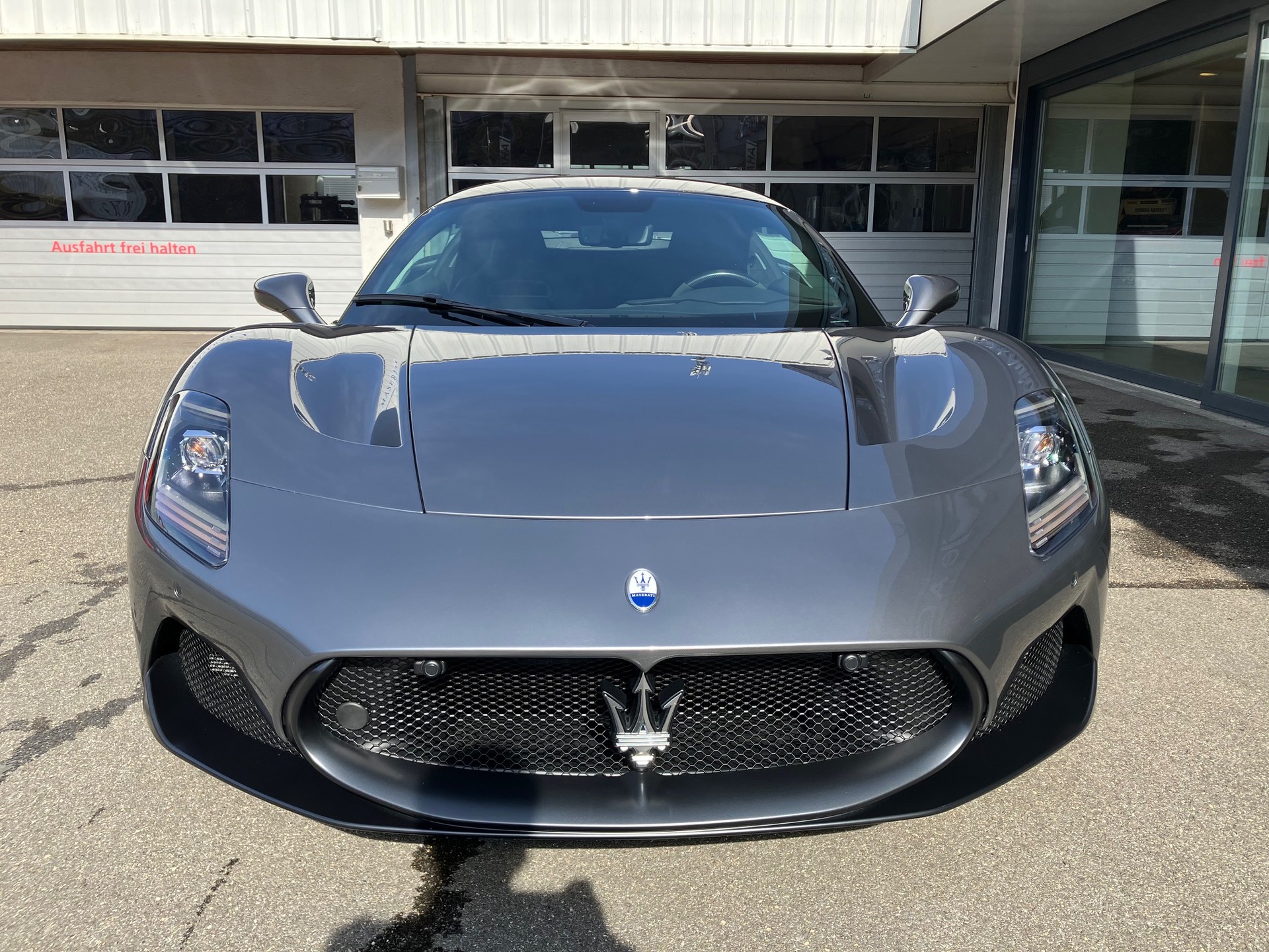 MASERATI MC 20-image-11