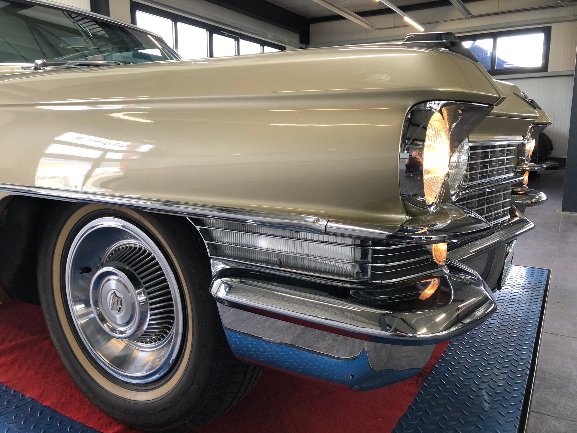 CADILLAC DEVILLE COUPE 6.4-V8-showroom-element-1