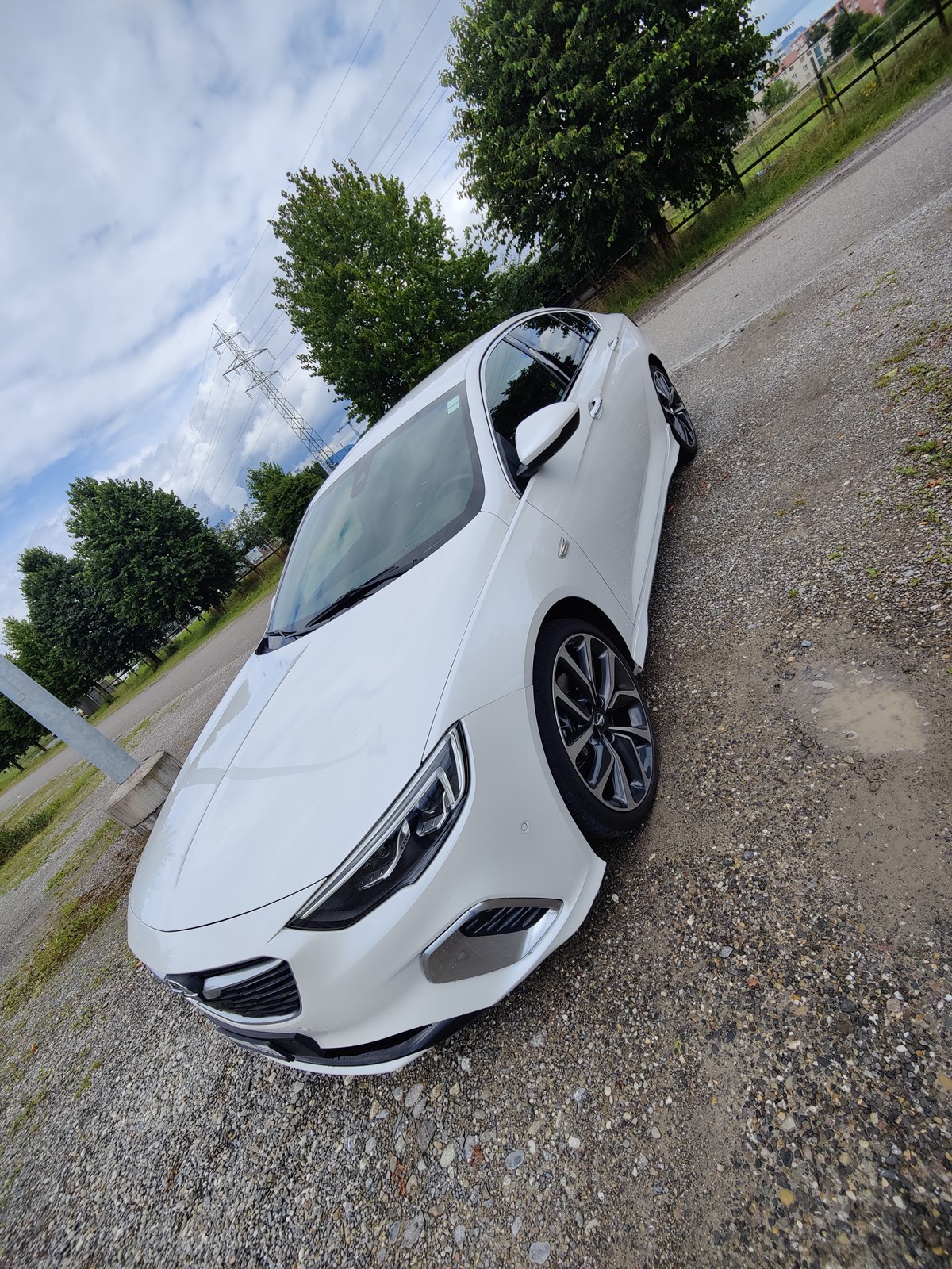 OPEL Insignia 2.0 T Grand Sport GSI 4WD Automat.-image-4