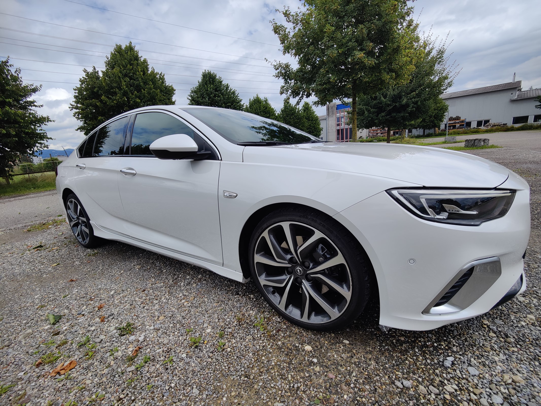 Car photo