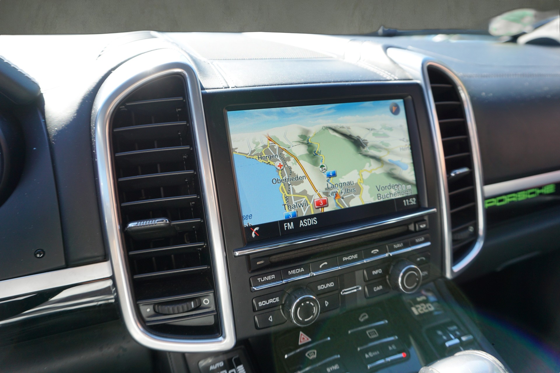 PORSCHE Cayenne S Diesel-image-10