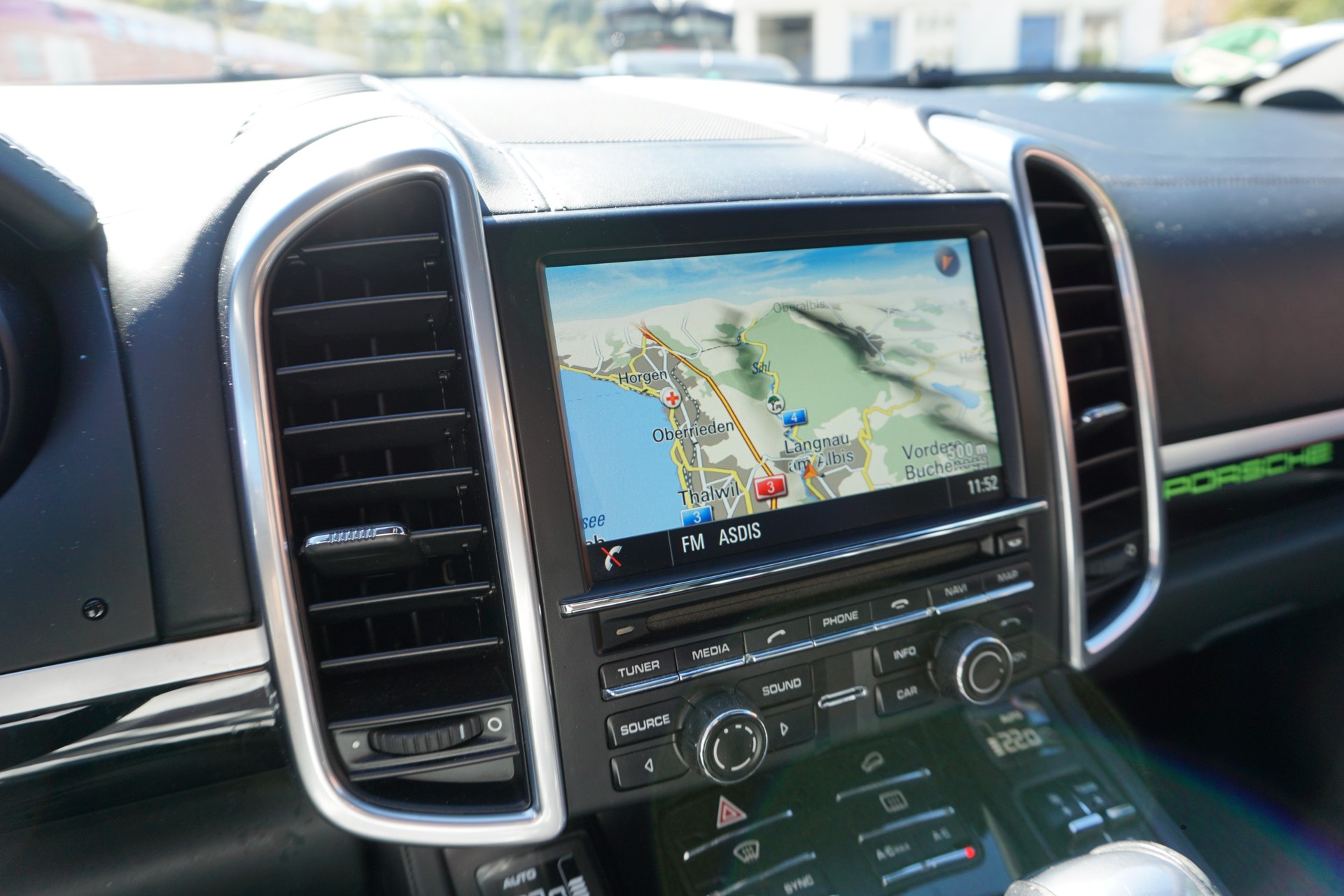 PORSCHE Cayenne S Diesel-image-10