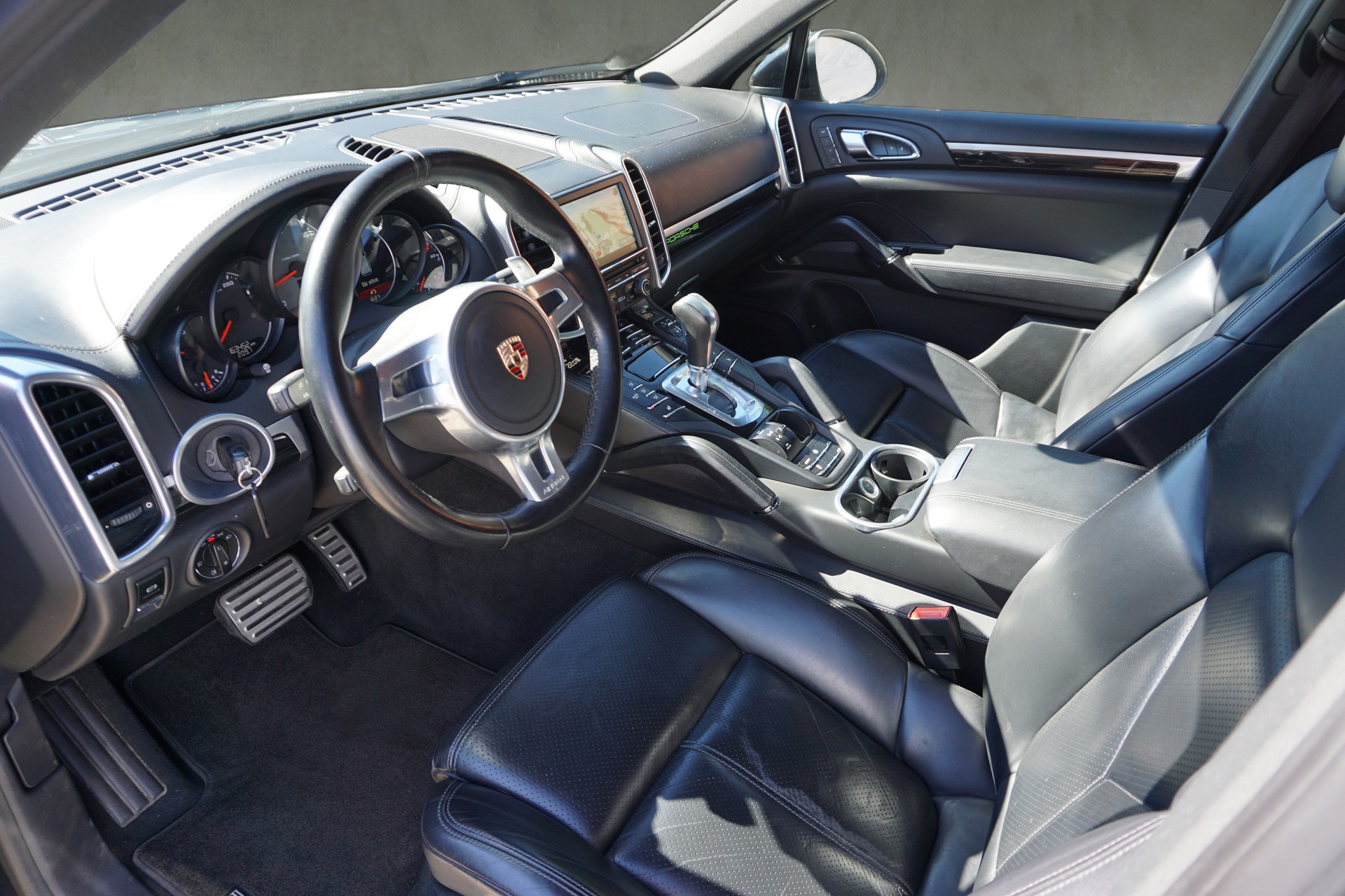 PORSCHE Cayenne S Diesel-image-4