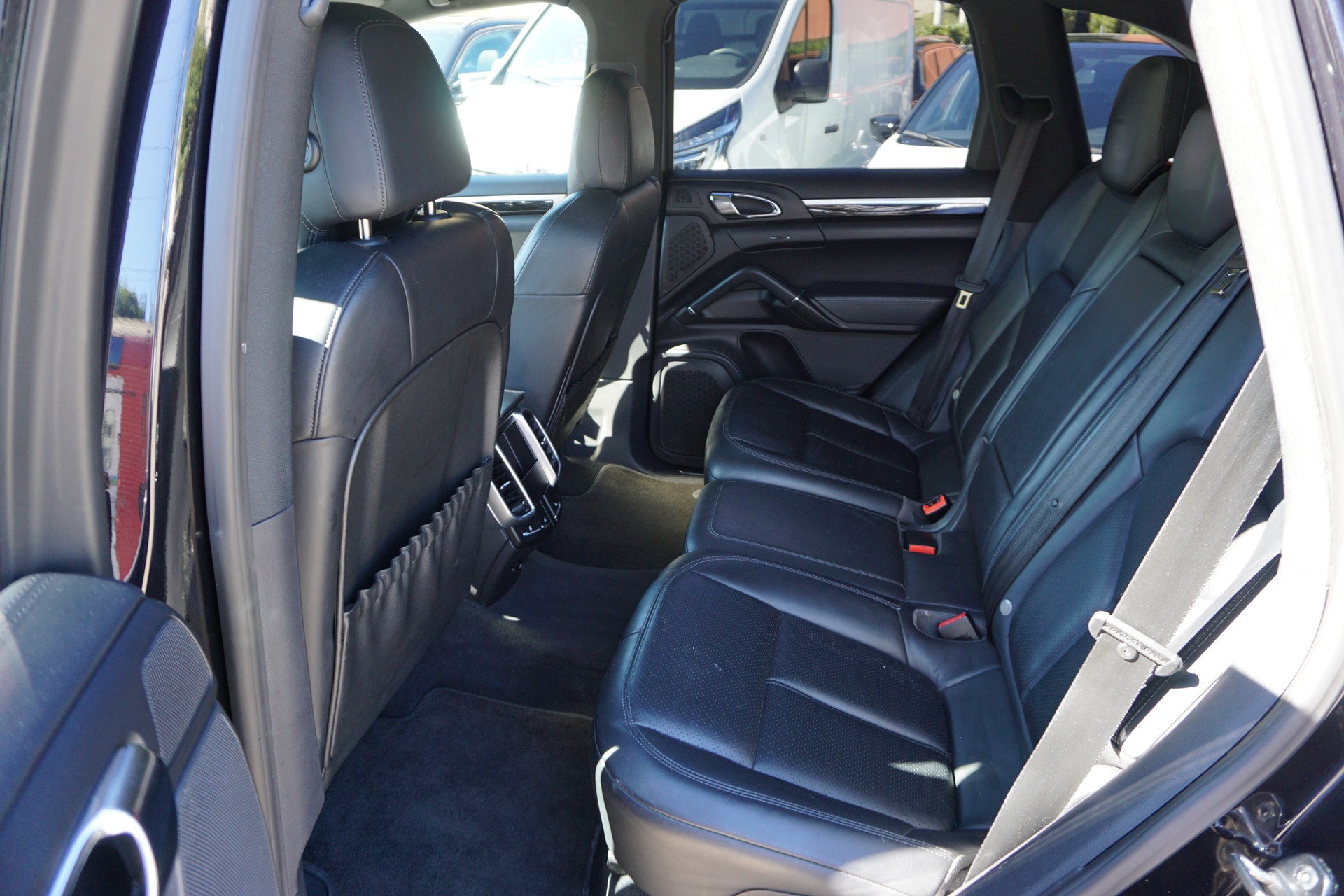 PORSCHE Cayenne S Diesel-image-5