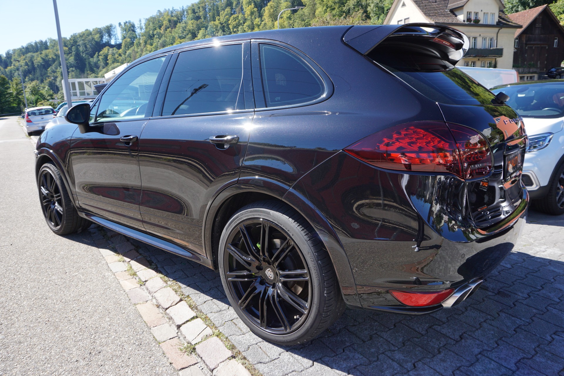 PORSCHE Cayenne S Diesel-image-3