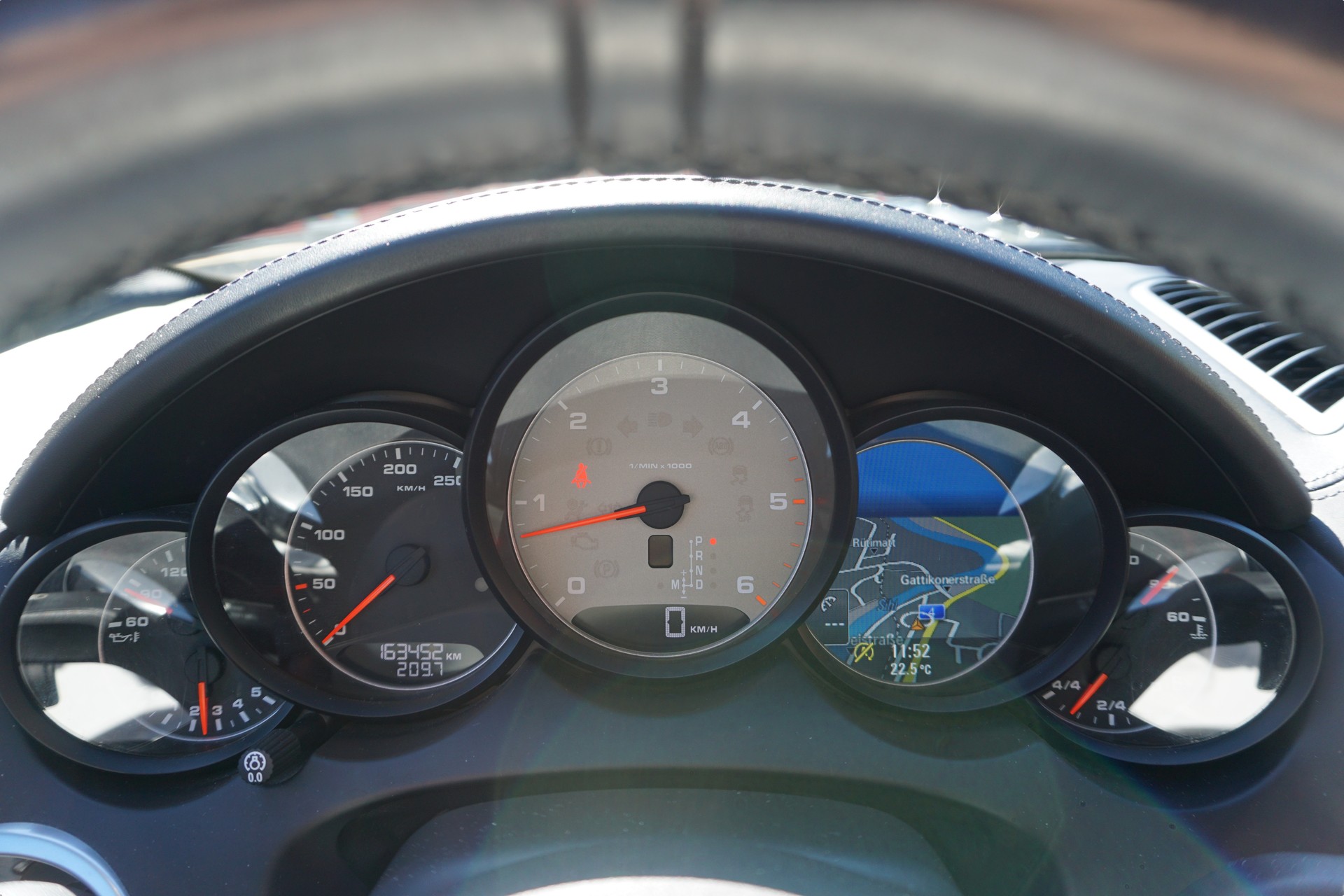 PORSCHE Cayenne S Diesel-image-9