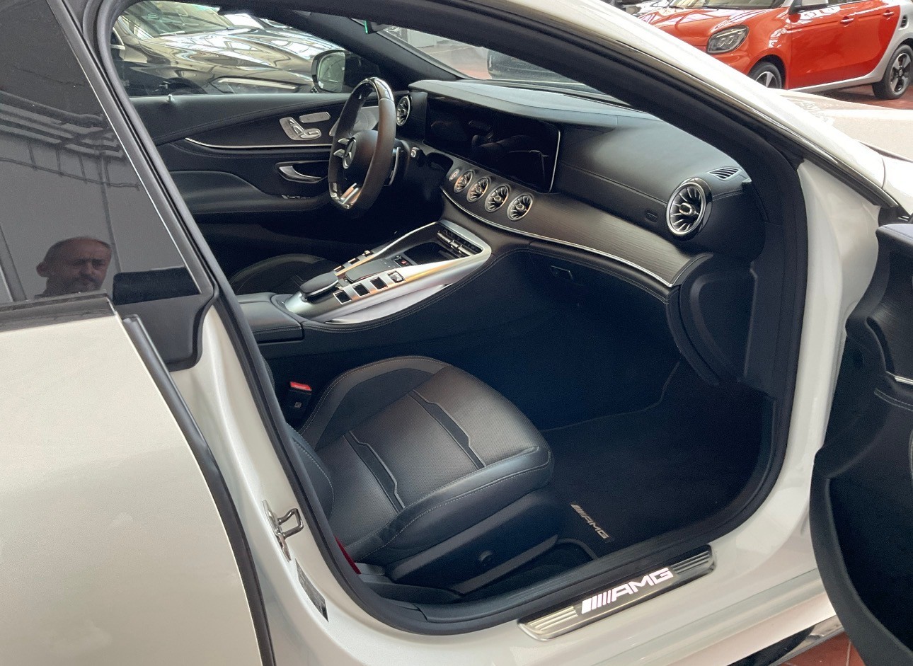 MERCEDES-BENZ AMG GT 4 43 Speedshift TCT, V8-StylingPaket+ AMG, Frisch ab Service-image-19