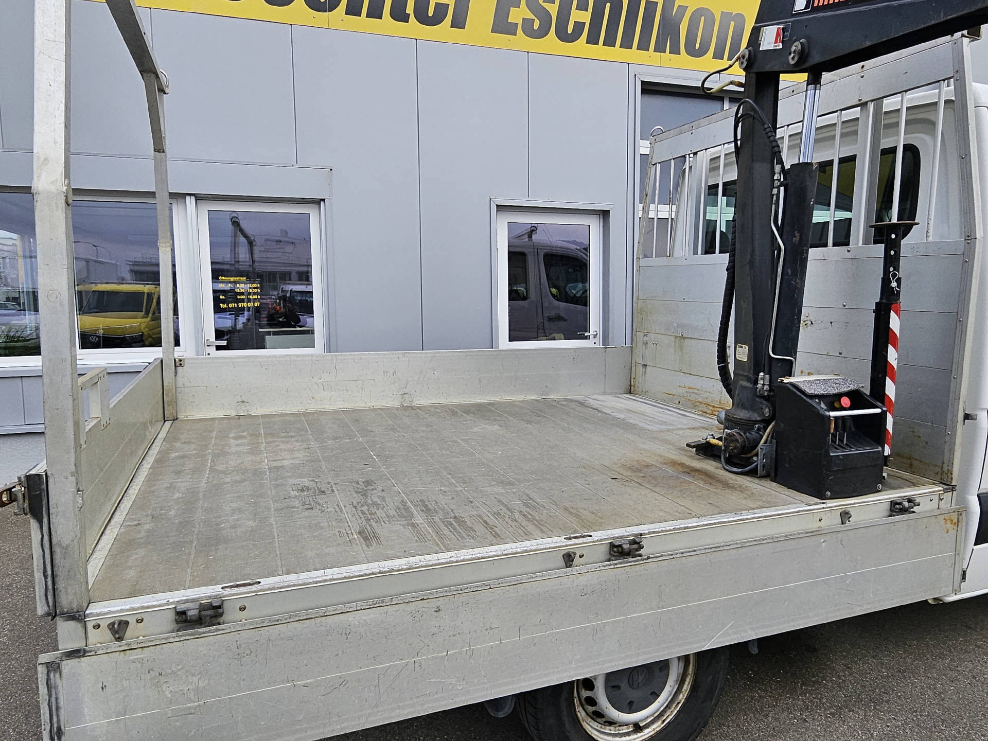 VW Crafter 35 DKab.-Ch. 3665 2.0 TDI 109 * Kran mit Länge von 5.8 Meter * Tragkraft von 1'900KG *-image-7