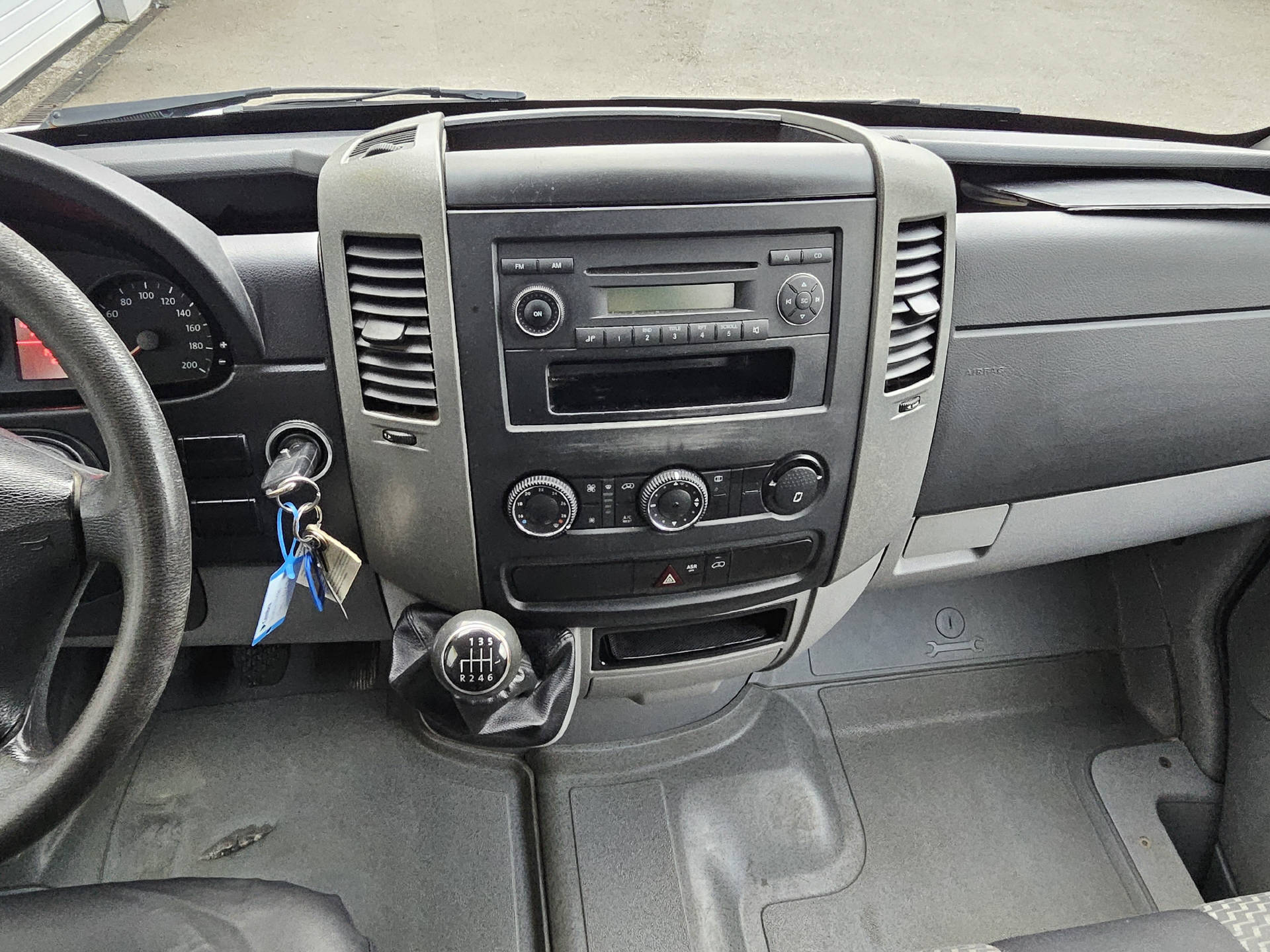 VW Crafter 35 DKab.-Ch. 3665 2.0 TDI 109 * Kran mit Länge von 5.8 Meter * Tragkraft von 1'900KG *-image-15