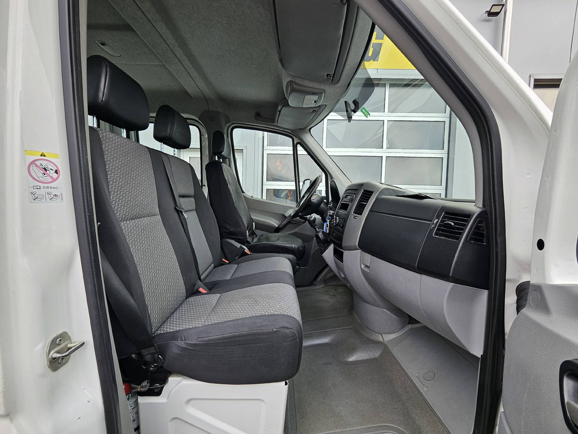 VW Crafter 35 DKab.-Ch. 3665 2.0 TDI 109 * Kran mit Länge von 5.8 Meter * Tragkraft von 1'900KG *-image-11