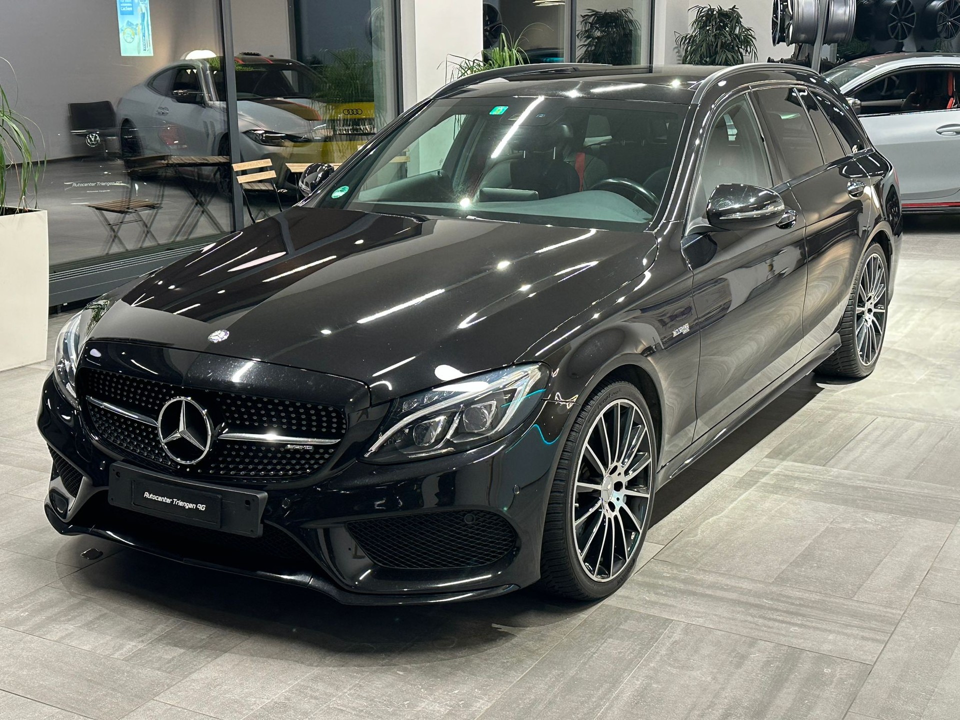 MERCEDES-BENZ C 43 AMG 4Matic 9G-Tronic-image-13