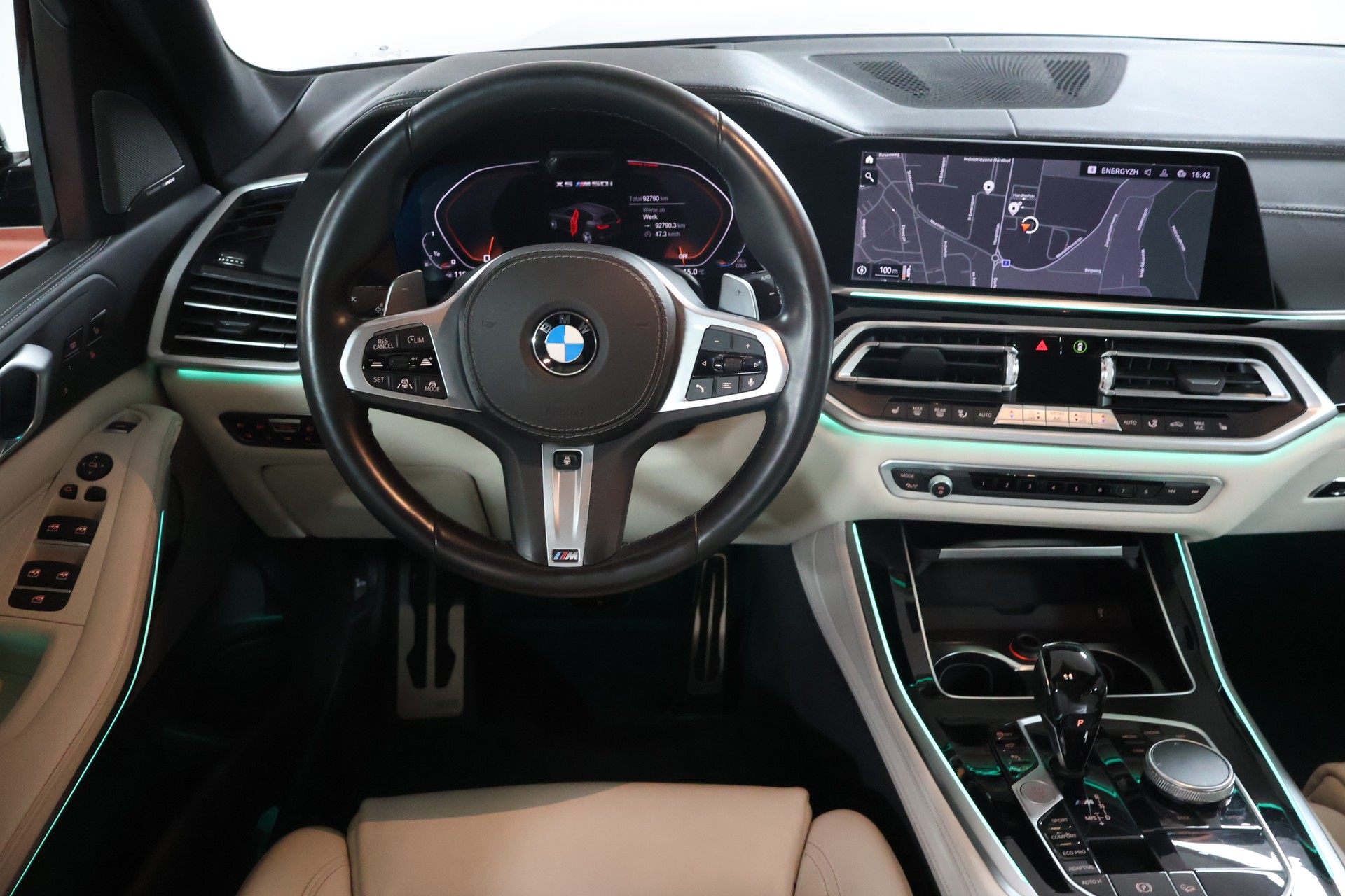 BMW X5 xDrive M50i Steptronic-image-10