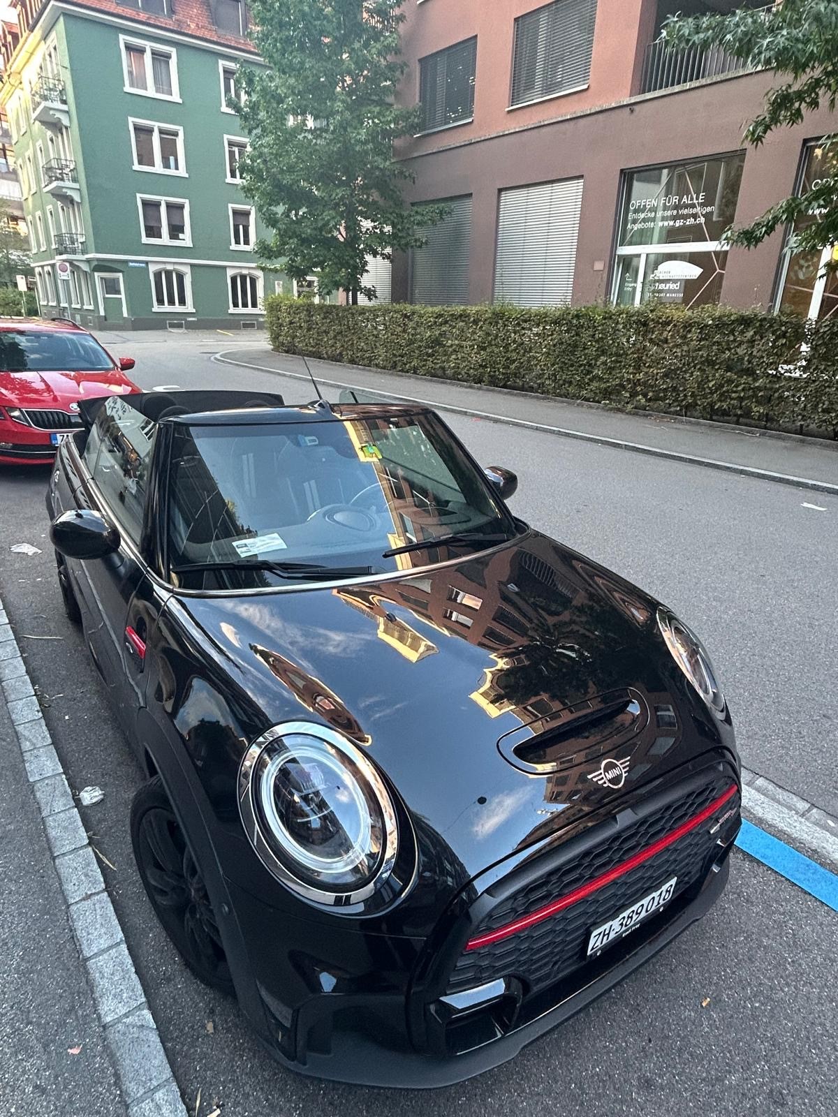 MINI Cooper John Cooper Works Cabriolet Steptronic-image-0